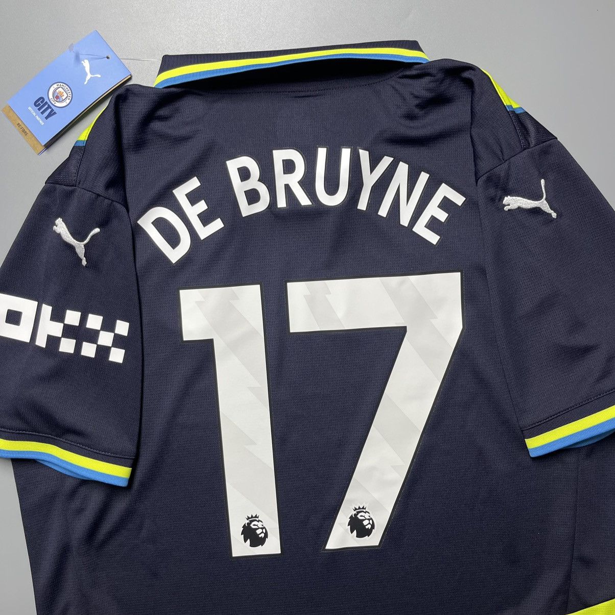 Puma MAN CITY PUMA 2024/2025 FOOTBALL AWAY JERSEY #17 DE BRUYNE Size US L / EU 52-54 / 3 - 9 Thumbnail