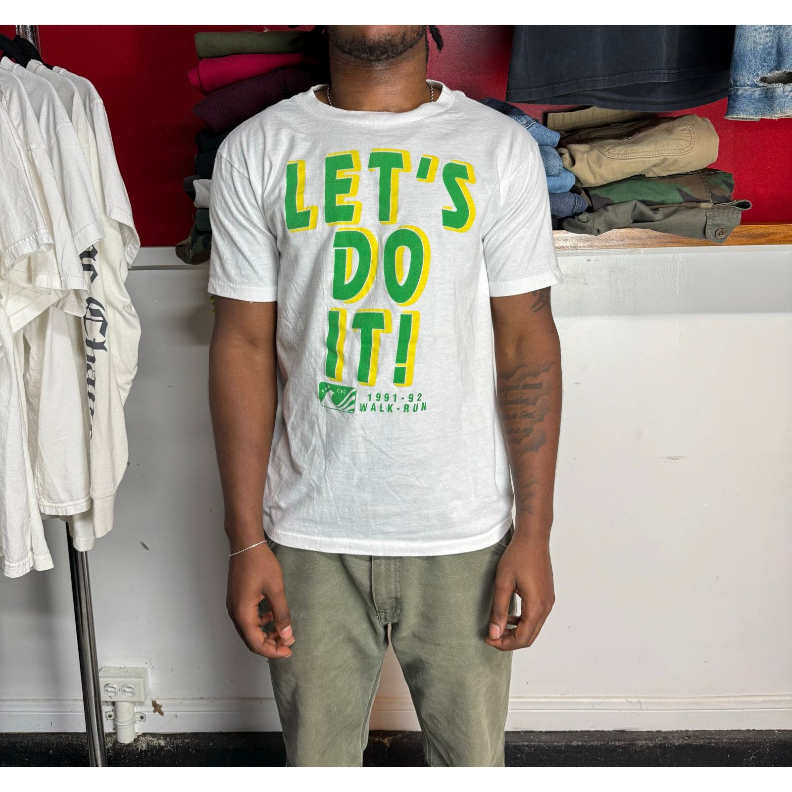 Fruit Of The Loom Vintage 1991 Lets do it running tee Size US M / EU 48-50 / 2 - 1 Thumbnail