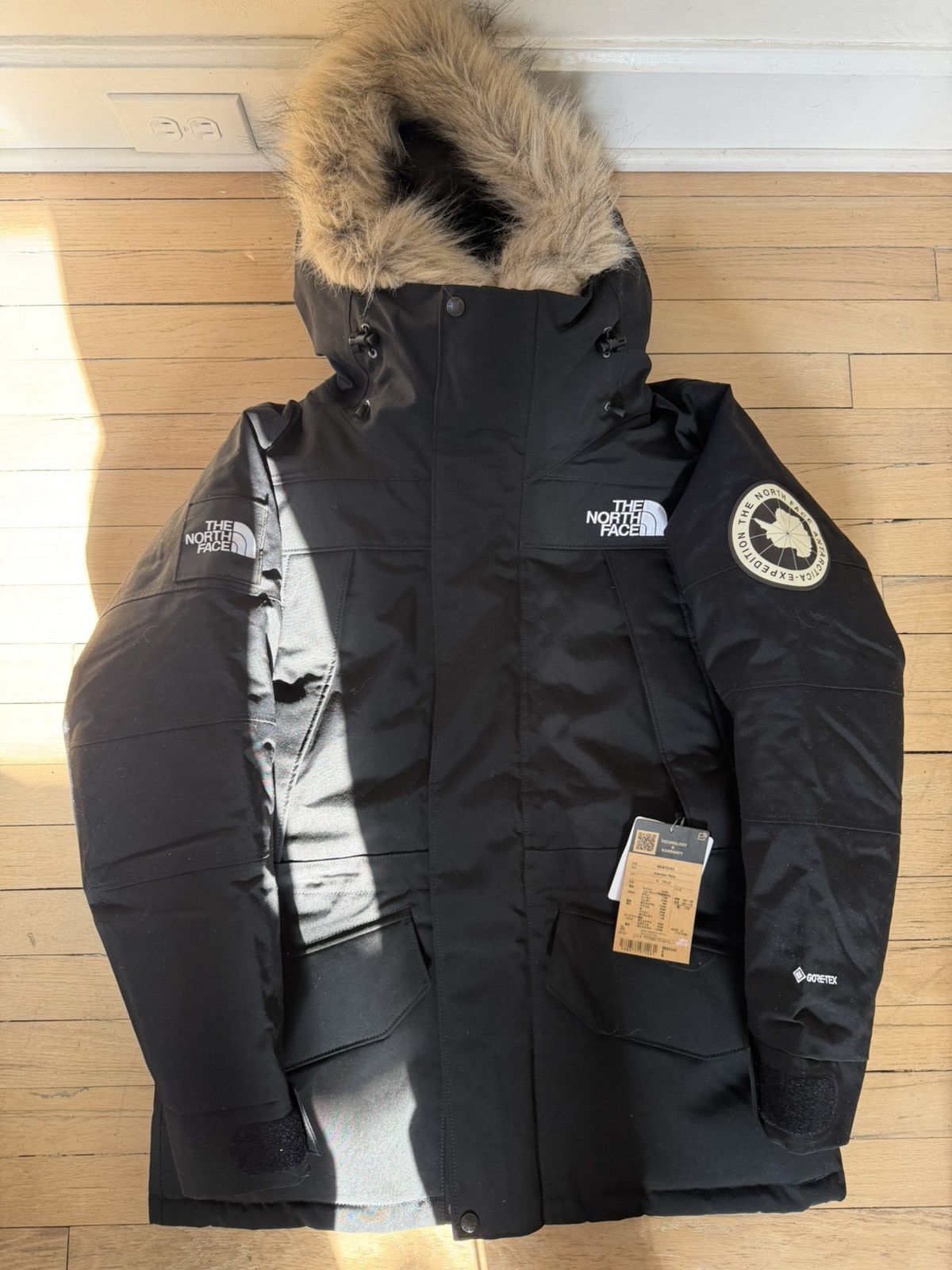 The North Face The North Face / Antarctica Parka / Black Size US M / EU 48-50 / 2 - 12 Thumbnail