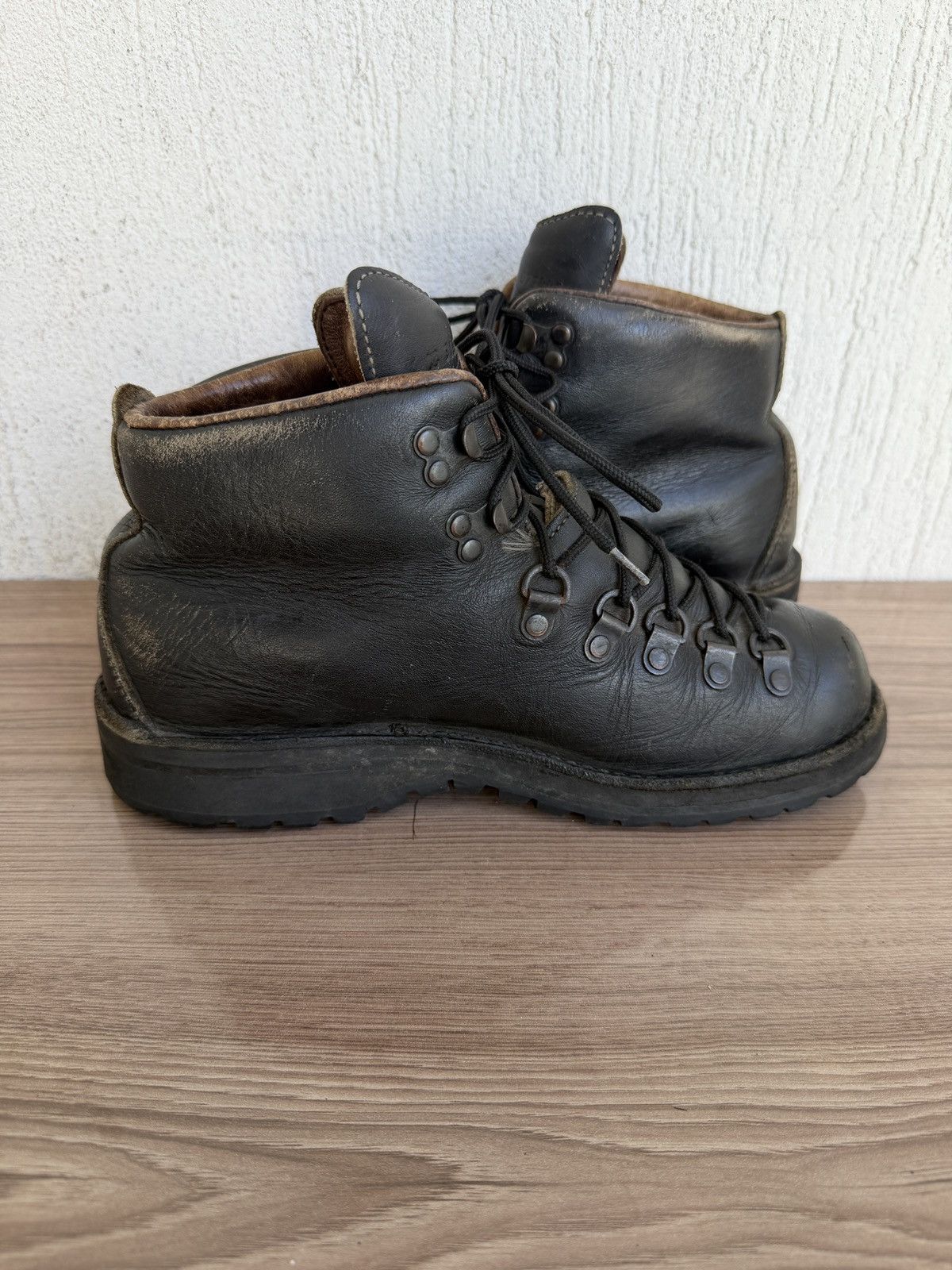 Danner Vintage danner mountain light boots Size US 6.5 / EU 39-40 - 14 Thumbnail