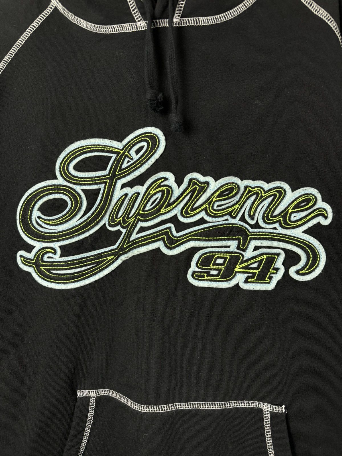 Supreme Supreme 94 logo hoodie Size US XL / EU 56 / 4 - 2 Thumbnail