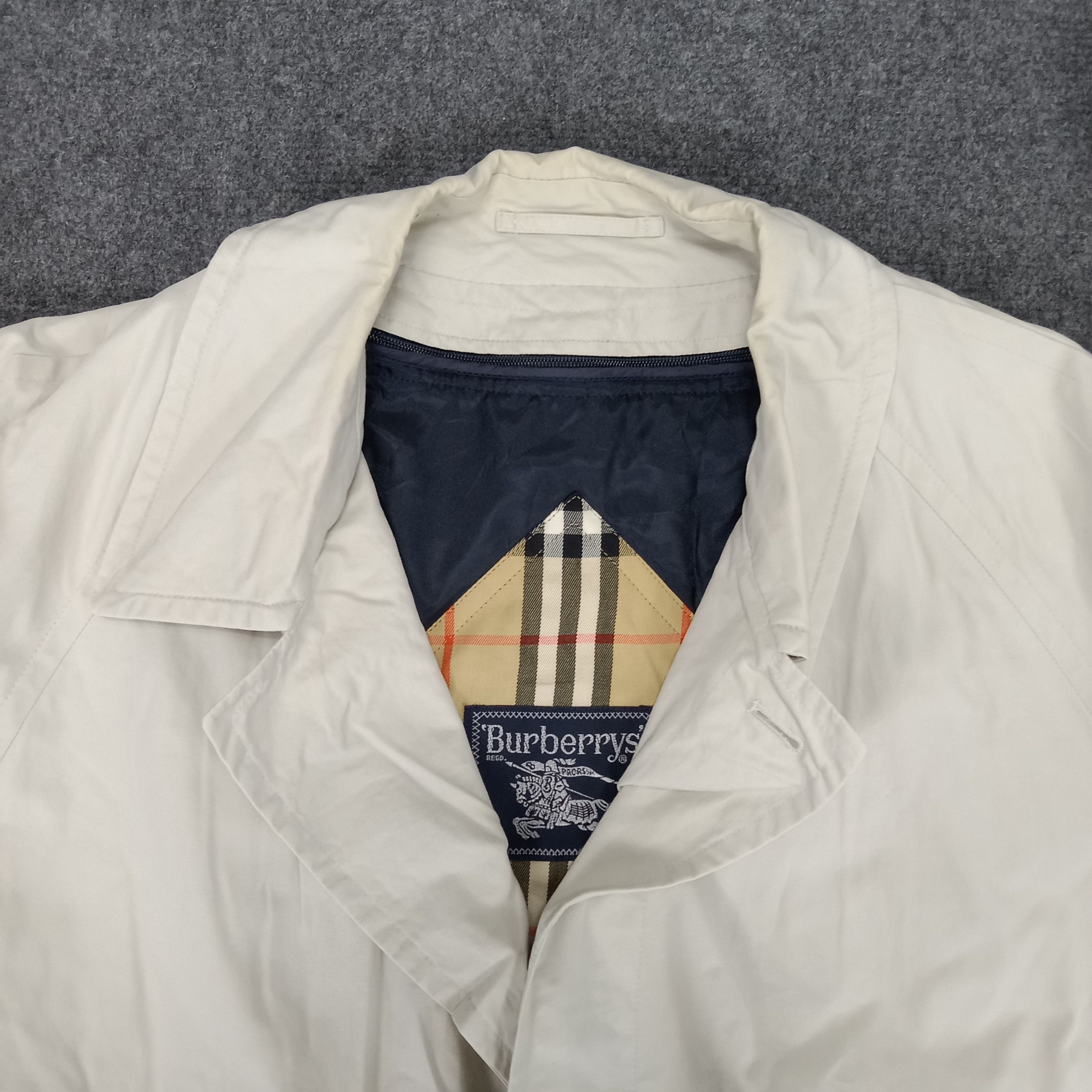 Burberry × Vintage Burberrys Nova Check Trench Coat Jacket Size US L / EU 52-54 / 3 - 3 Thumbnail