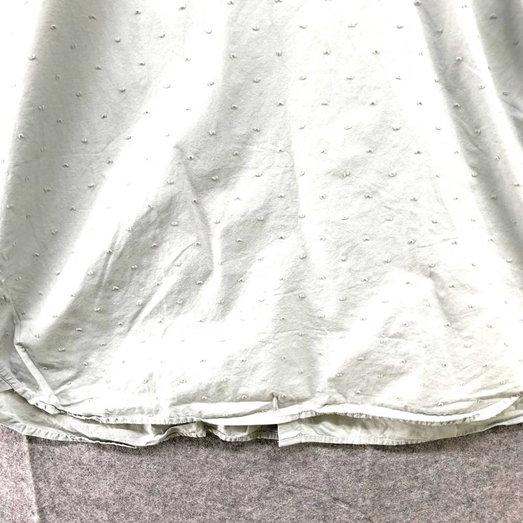 Uniqlo Uniqlo Blouse Womens S Sage Green Swiss Dot Short Sleeve Cotton Top Fancy Button Back Casual Spring Summer Basic Classic Size S / US 4 / IT 40 - 4 Thumbnail