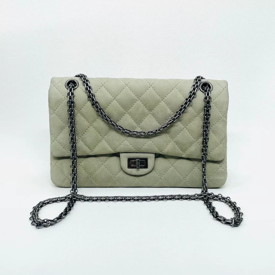 Chanel Pre-loved Bag Very good condition Size ONE SIZE - 1 Thumbnail