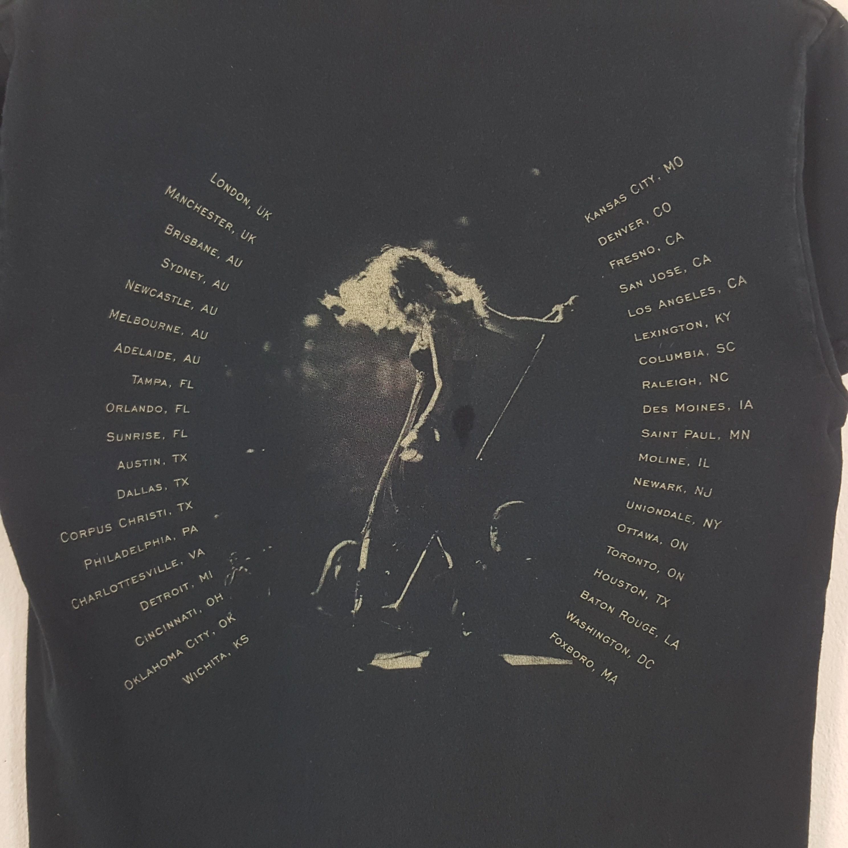 Band Tees × Vintage Vintage Taylor Swift Solo Singer Songwriter Tshirt Size US S / EU 44-46 / 1 - 4 Thumbnail