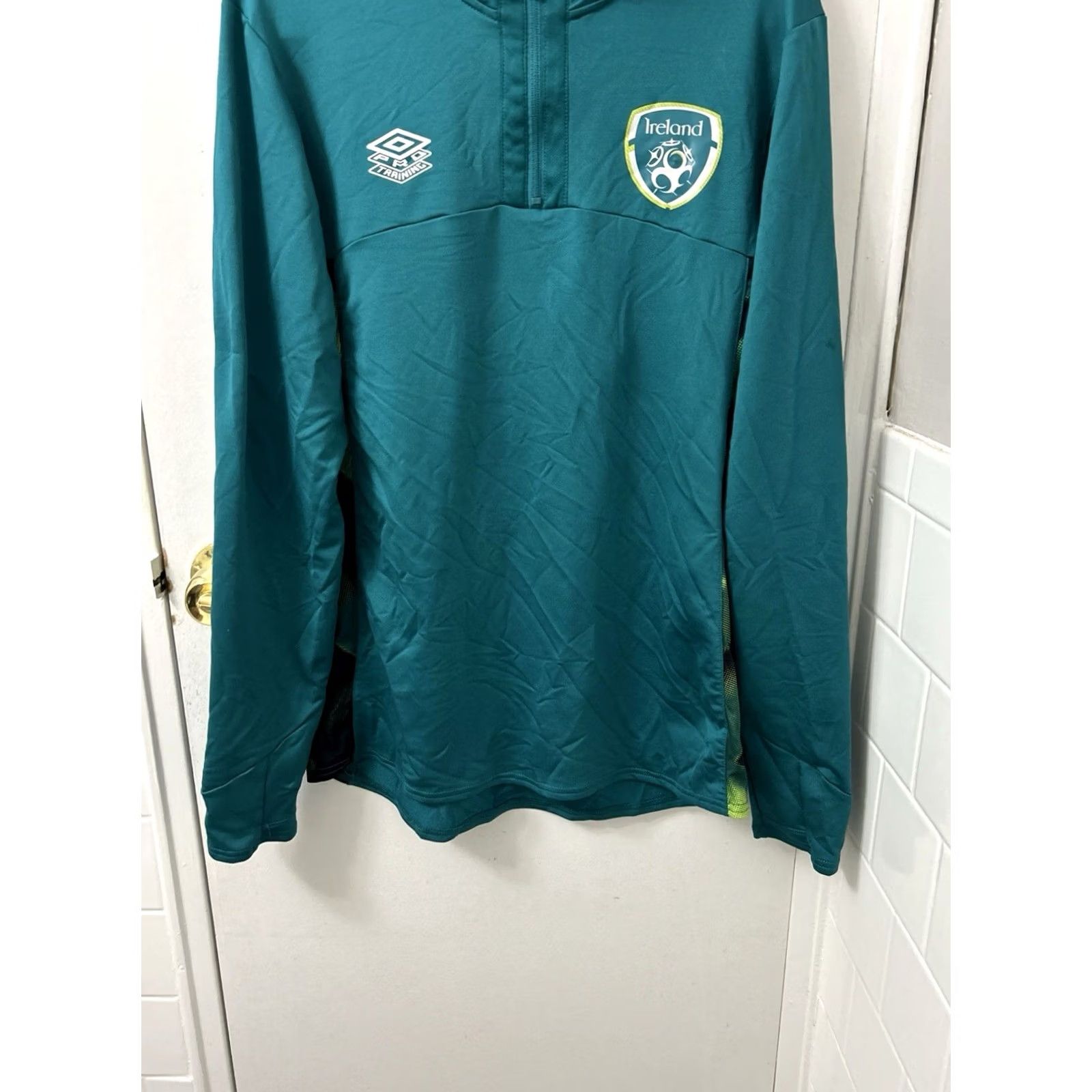 Umbro Umbro Ireland Pro Training Quarter-Zip Mens L Teal Neon FAI National Team Pullover Jacket Size US L / EU 52-54 / 3 - 3 Thumbnail