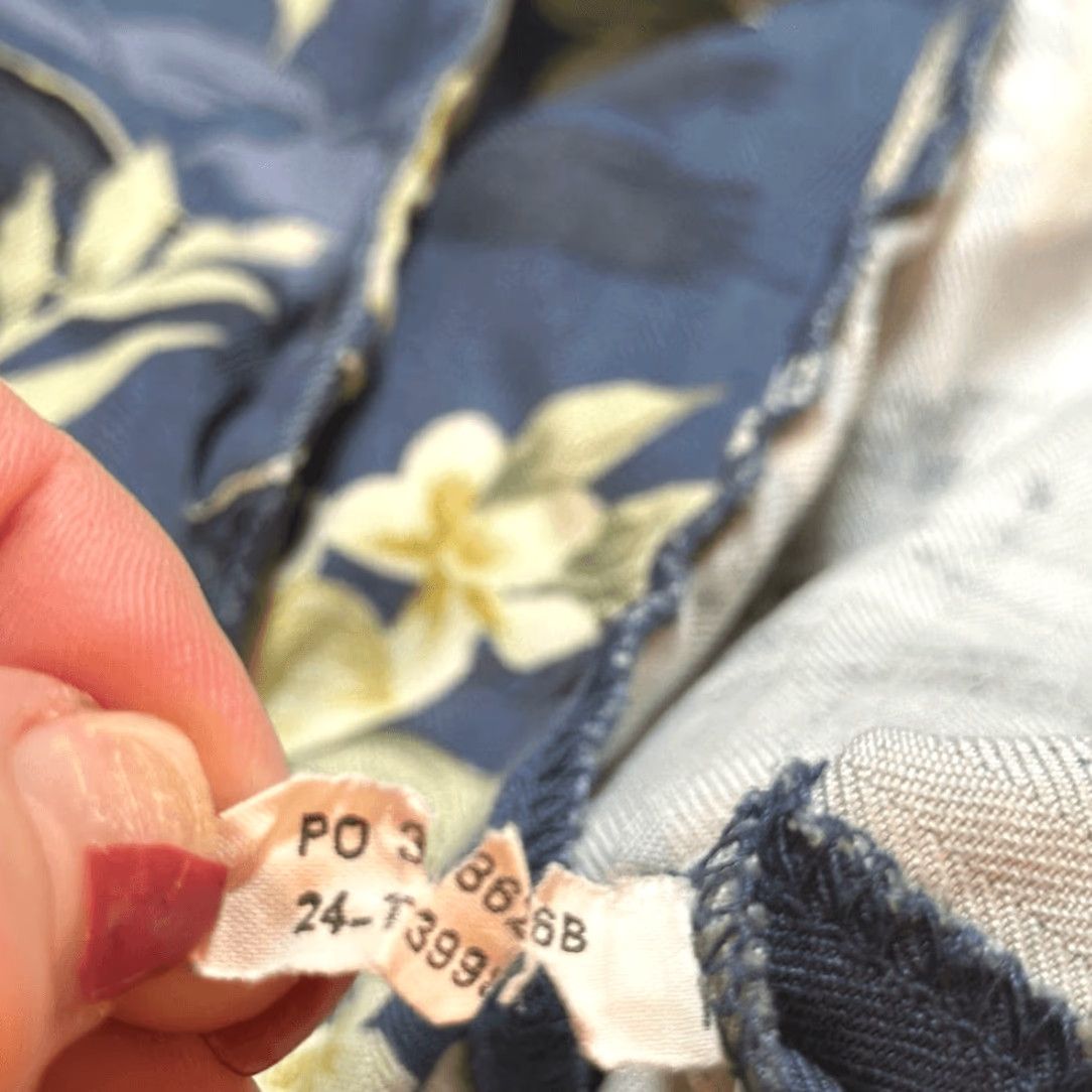 Tommy Bahama Tommy Bahama Camp Shirt Short Sleeve Button-Up Silk Hawaiian Blue L Large Mens Size US L / EU 52-54 / 3 - 7 Thumbnail