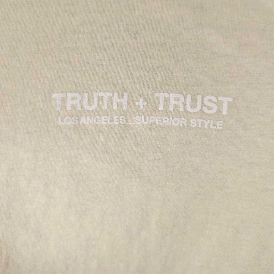 Vintage Truth And Trust Sunflowers T Shirt Mens 2XL Yellow Butterfly Nature Crew Neck Short Sleeve Shirt Mens Size US XXL / EU 58 / 5 - 3 Thumbnail