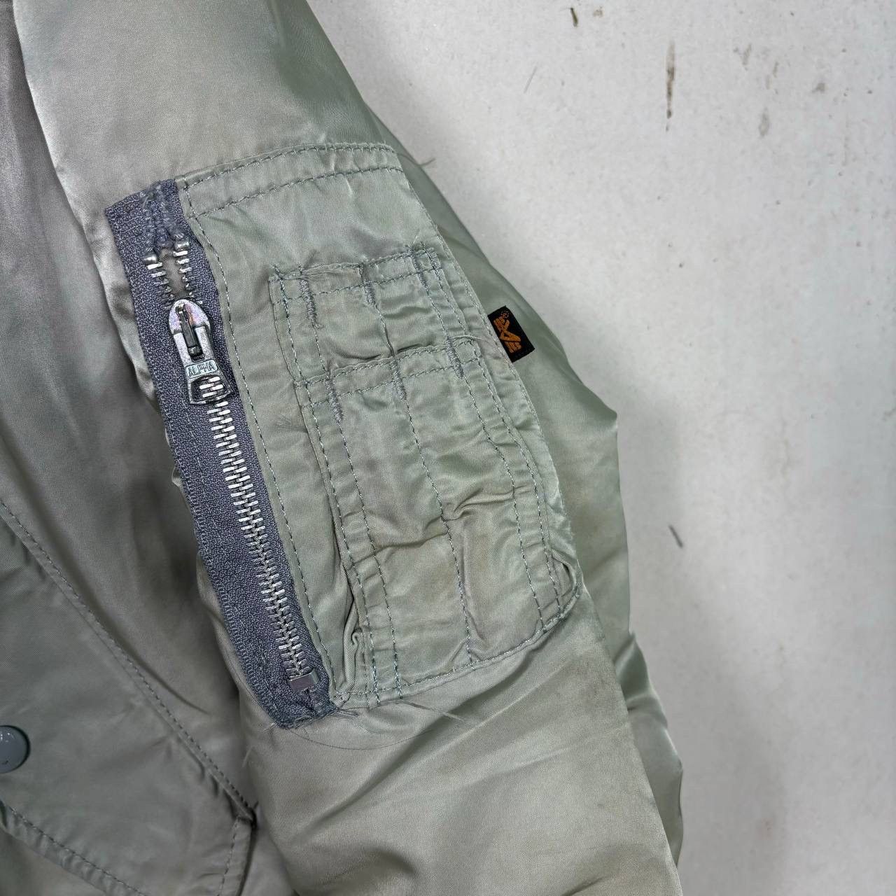 Alpha Industries Alpha Industries Vintage MA-1 Flight Jacket USA Grey L Size US L / EU 52-54 / 3 - 8 Thumbnail