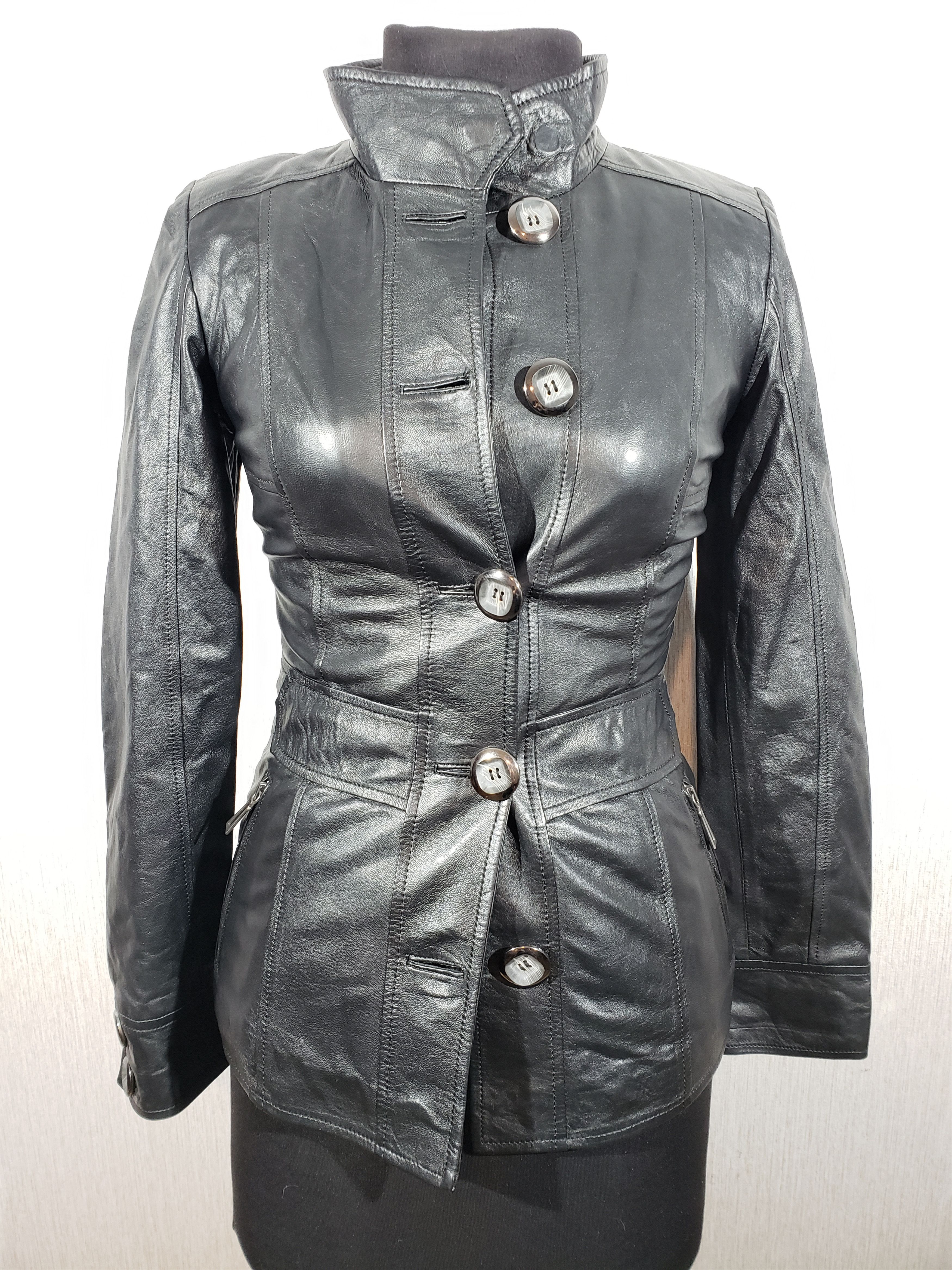 Other Stylish women's leather jacket with buttons. Size XS / US 0-2 / IT 36-38 - 1 Thumbnail