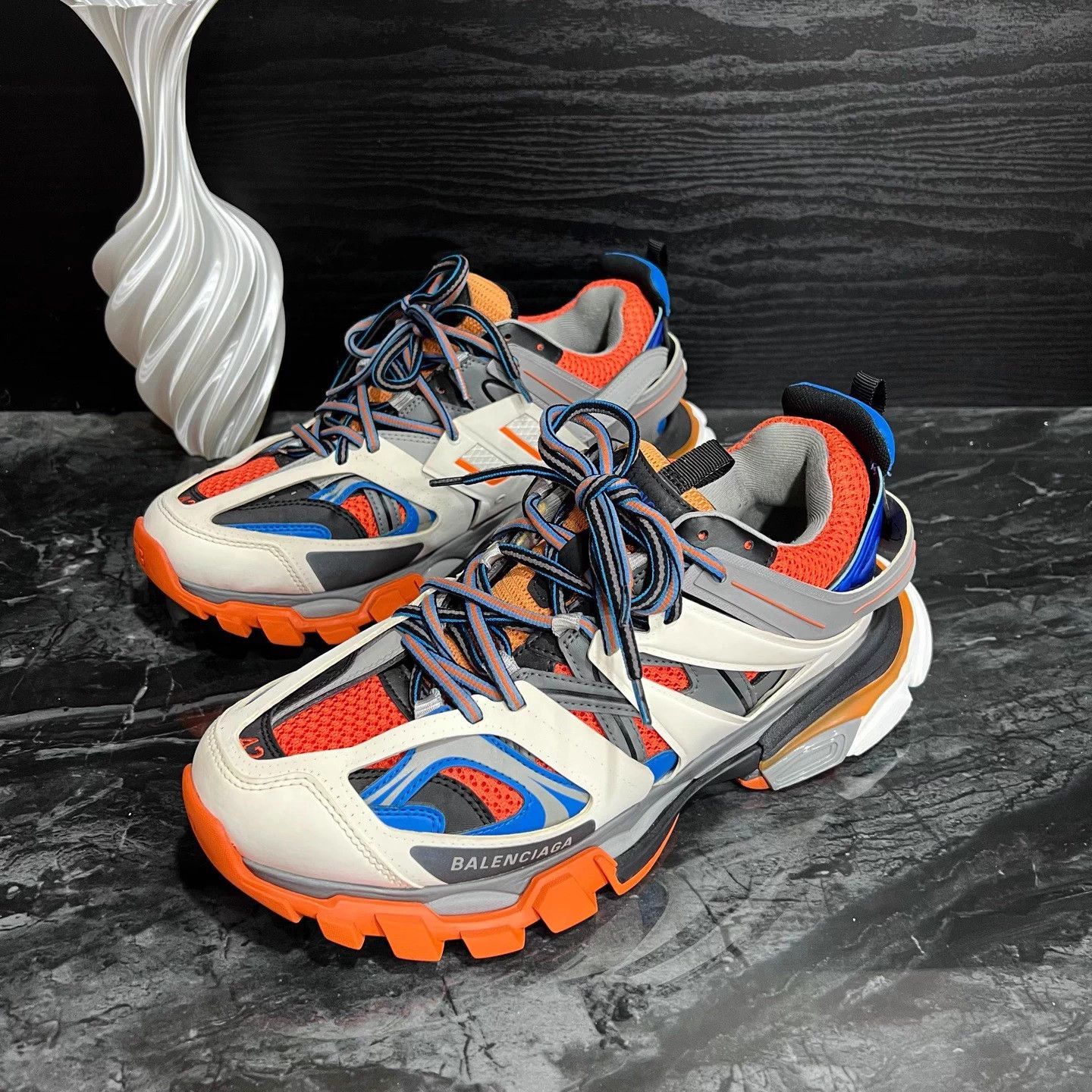 Balenciaga Balenciaga Track Dad Shoe White Orange 42 Size US 9 / EU 42 - 1 Thumbnail