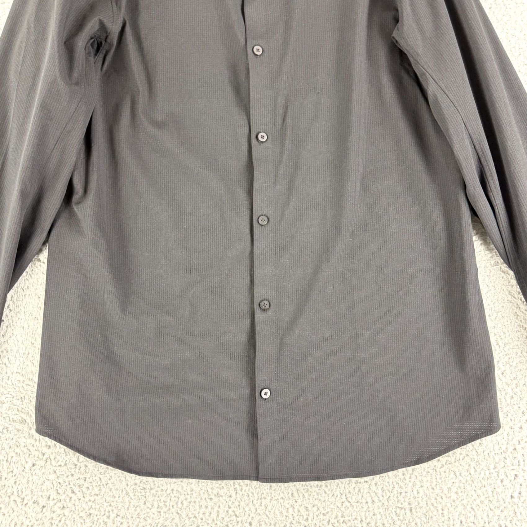 Lululemon Lululemon Shirt Size XL Black Button-Up Long Sleeve Stretch Casual Business Mens Size US XL / EU 56 / 4 - 6 Thumbnail