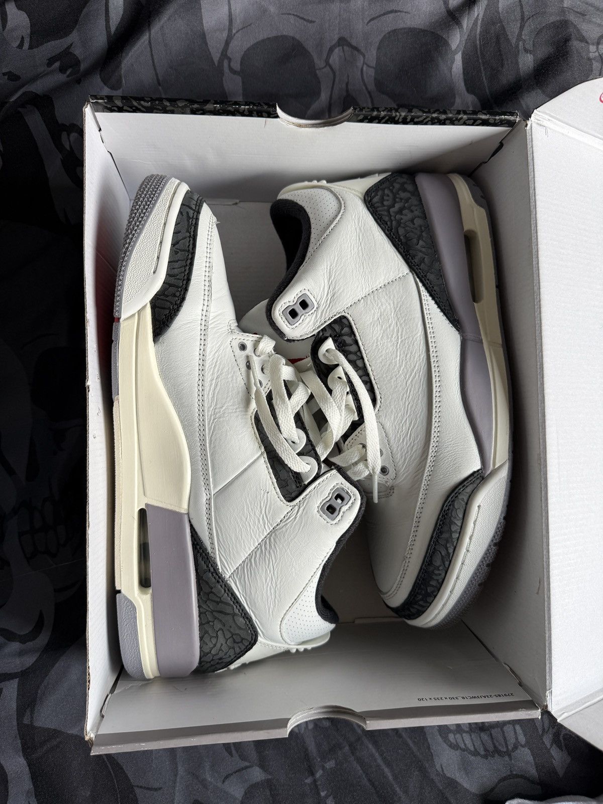 Jordan Brand Cement grey jordan 3 Size US 10 / EU 43 - 1 Thumbnail