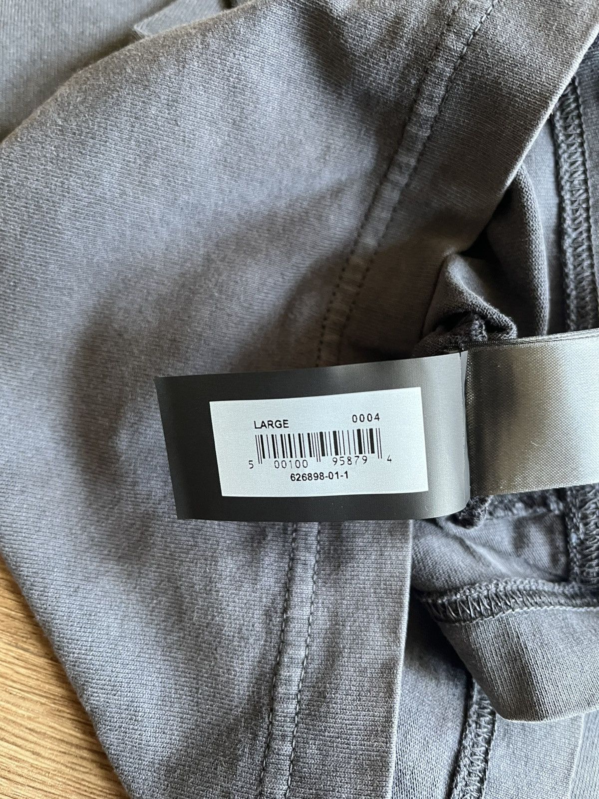 Balenciaga × Gap × Kanye West Yeezy Gap T-Shirt Poetic Black Size Large (Exclusive) Size US L / EU 52-54 / 3 - 7 Thumbnail
