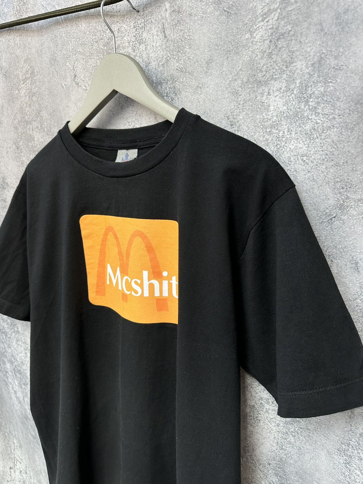 Vintage MCShit Big Pring T-Shirt Y2k Tee Black Anuruk Size US L / EU 52-54 / 3 - 6 Thumbnail