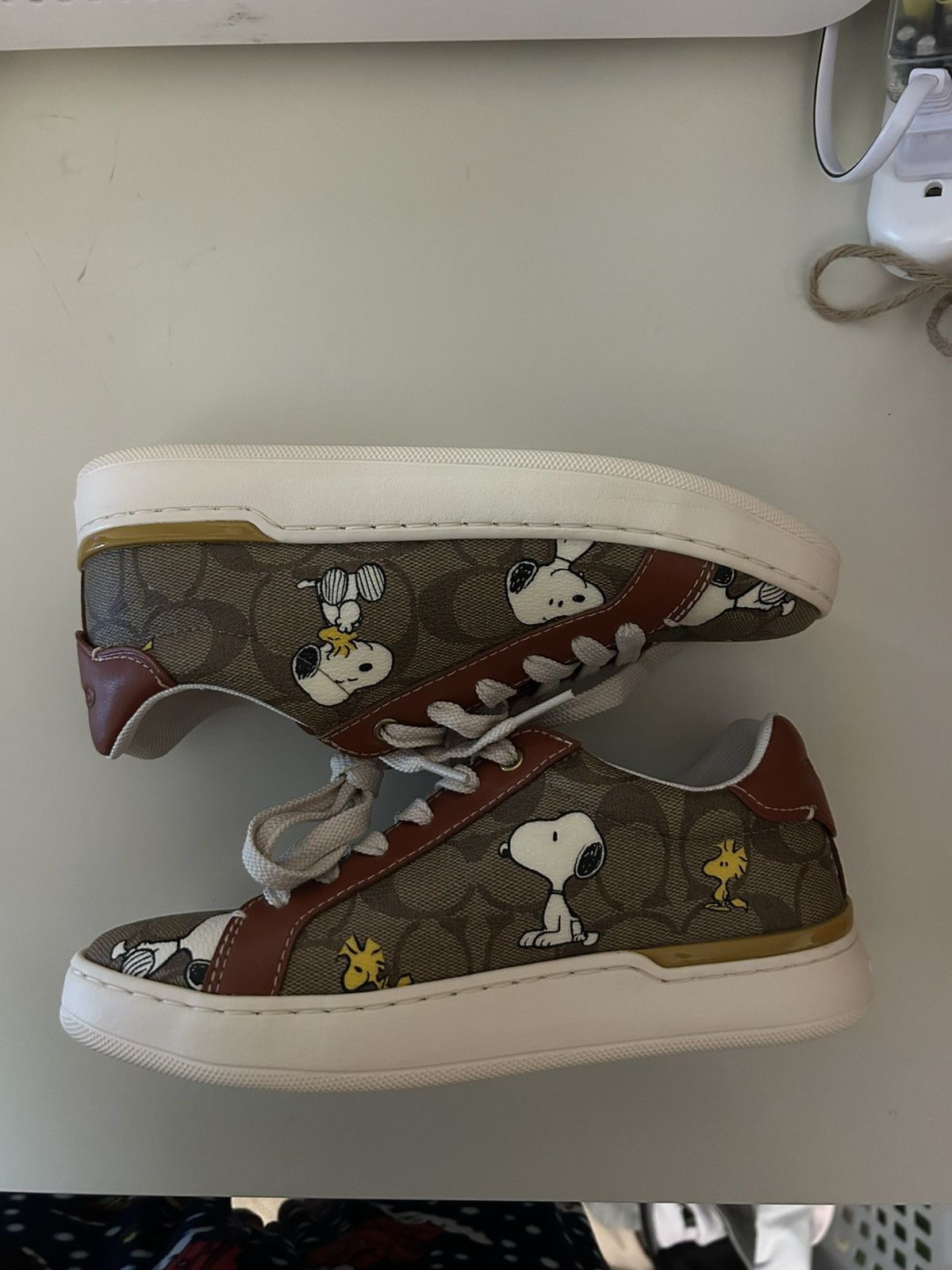 Coach Coach x Peanuts Snoopy CE860 Women’s Signature Shoe NO BOX Size US 5 / IT 35 - 3 Thumbnail