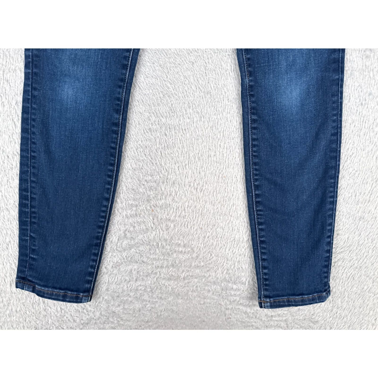 Ann Taylor Ann Taylor Jeans Womens 2 Denim Slim Skinny Low Rise 27x28 Blue Cotton 5-Pocket 98% Cotton Size 26" / US 2 / IT 38 - 2 Thumbnail