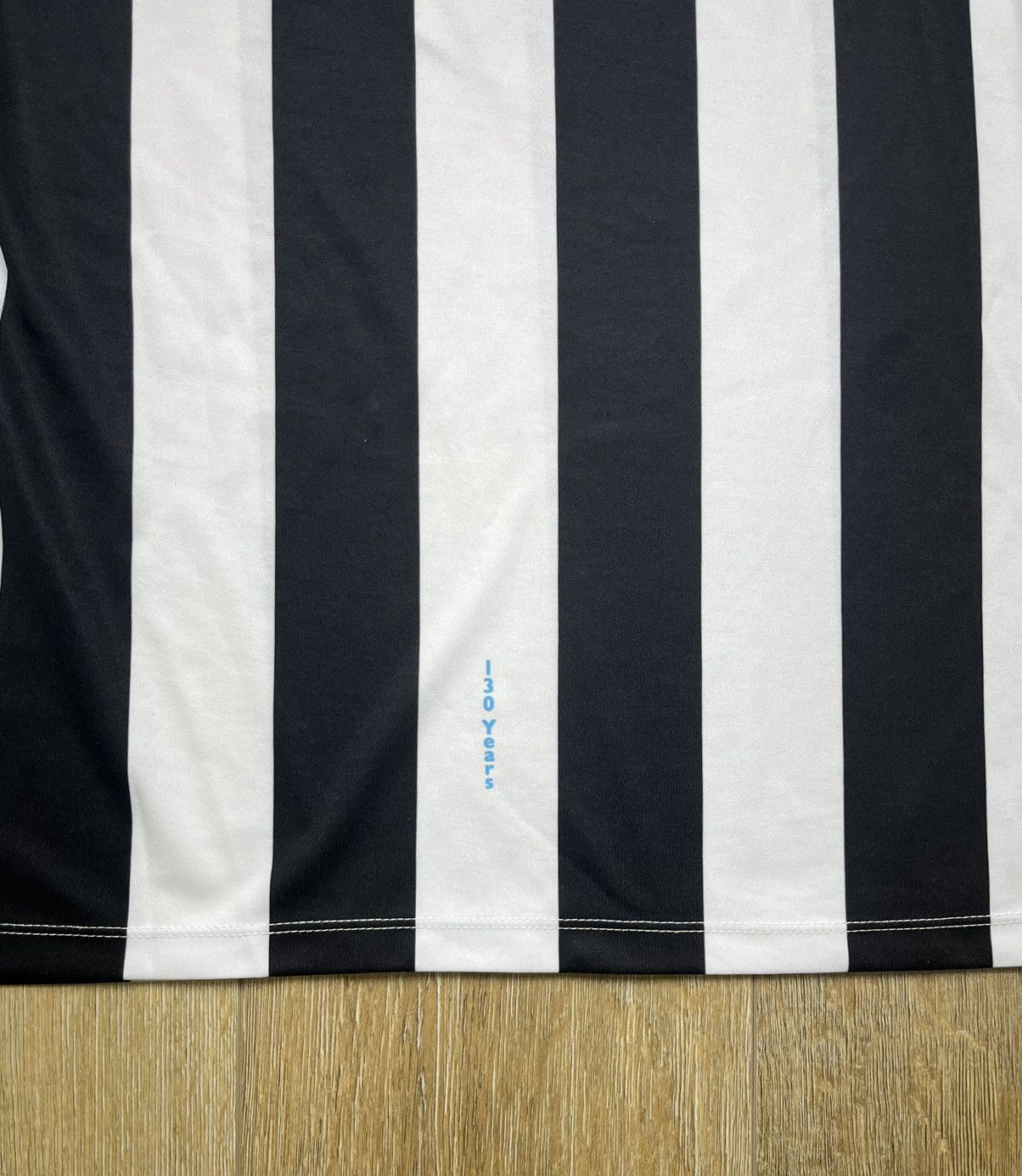 Castore NEWCASTLE 22/23 Y2K FOOTBALL JERSEY Size US S / EU 44-46 / 1 - 13 Thumbnail