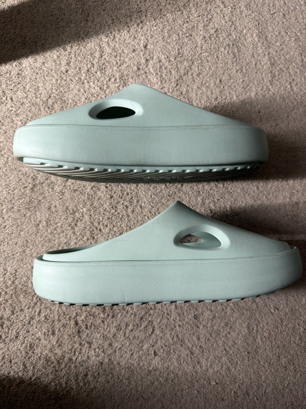 Axel Arigato Axel Arigato Magma sandals size 11.5 Dusty Mint Size US 11.5 / EU 44-45 - 4 Thumbnail