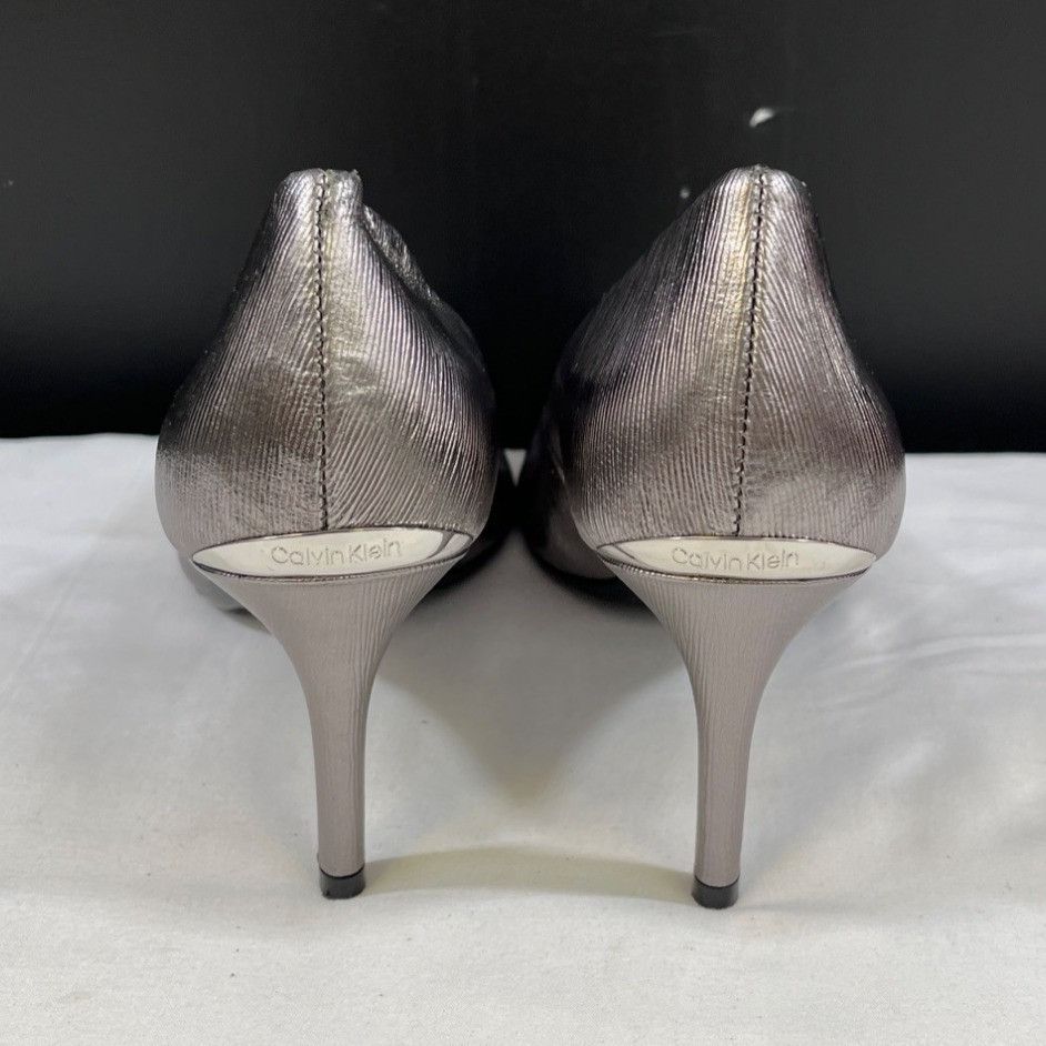 Calvin Klein Calvin Klein Gaylee Women's Silver Shoes/Heels Sz 7 SKU 5513 Size US 7 / IT 37 - 5 Thumbnail
