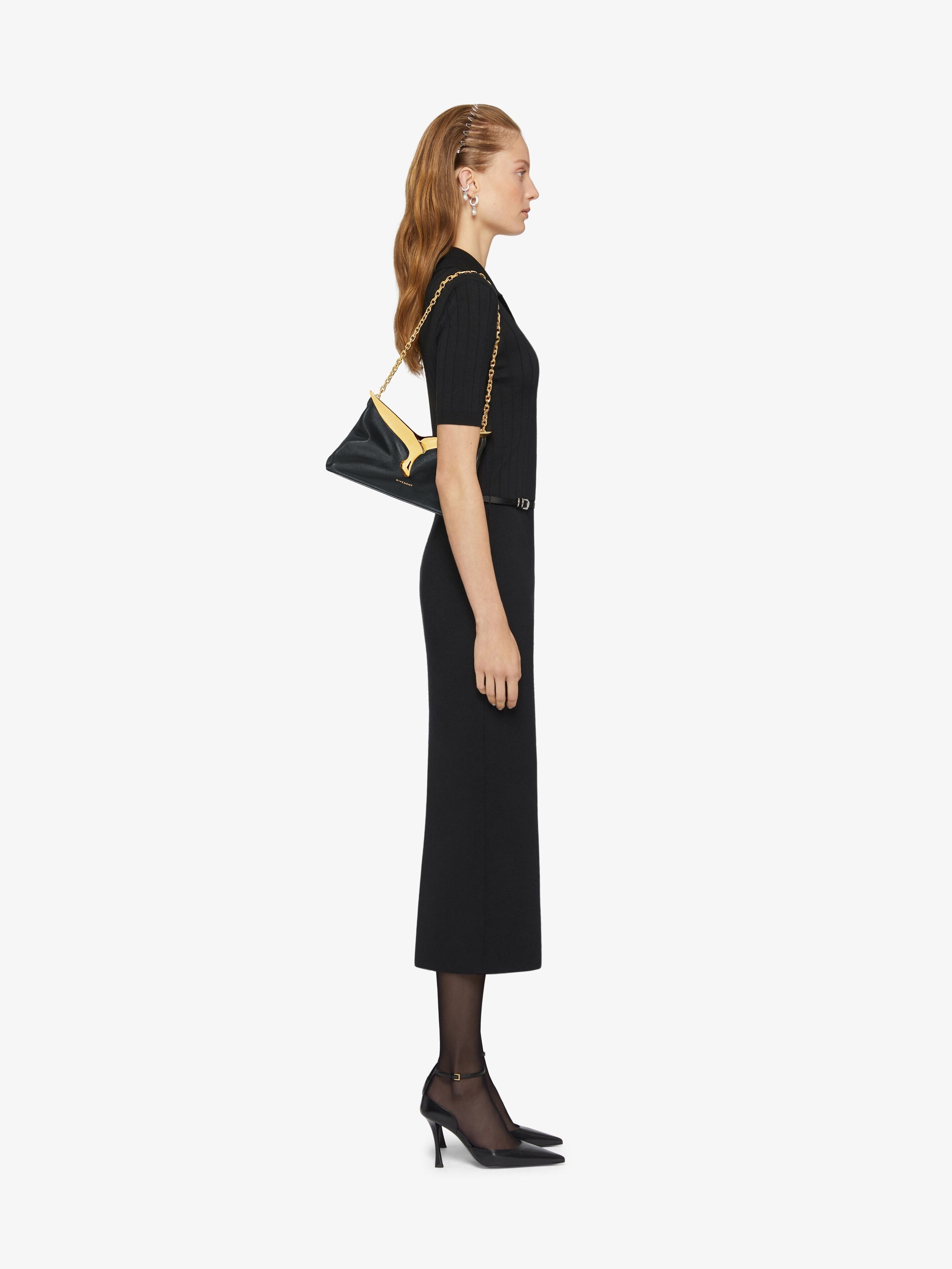 Givenchy o1w1db10825 Size: OS / Cut Out Sculpture Chain Bag in Black Size ONE SIZE - 2 Thumbnail