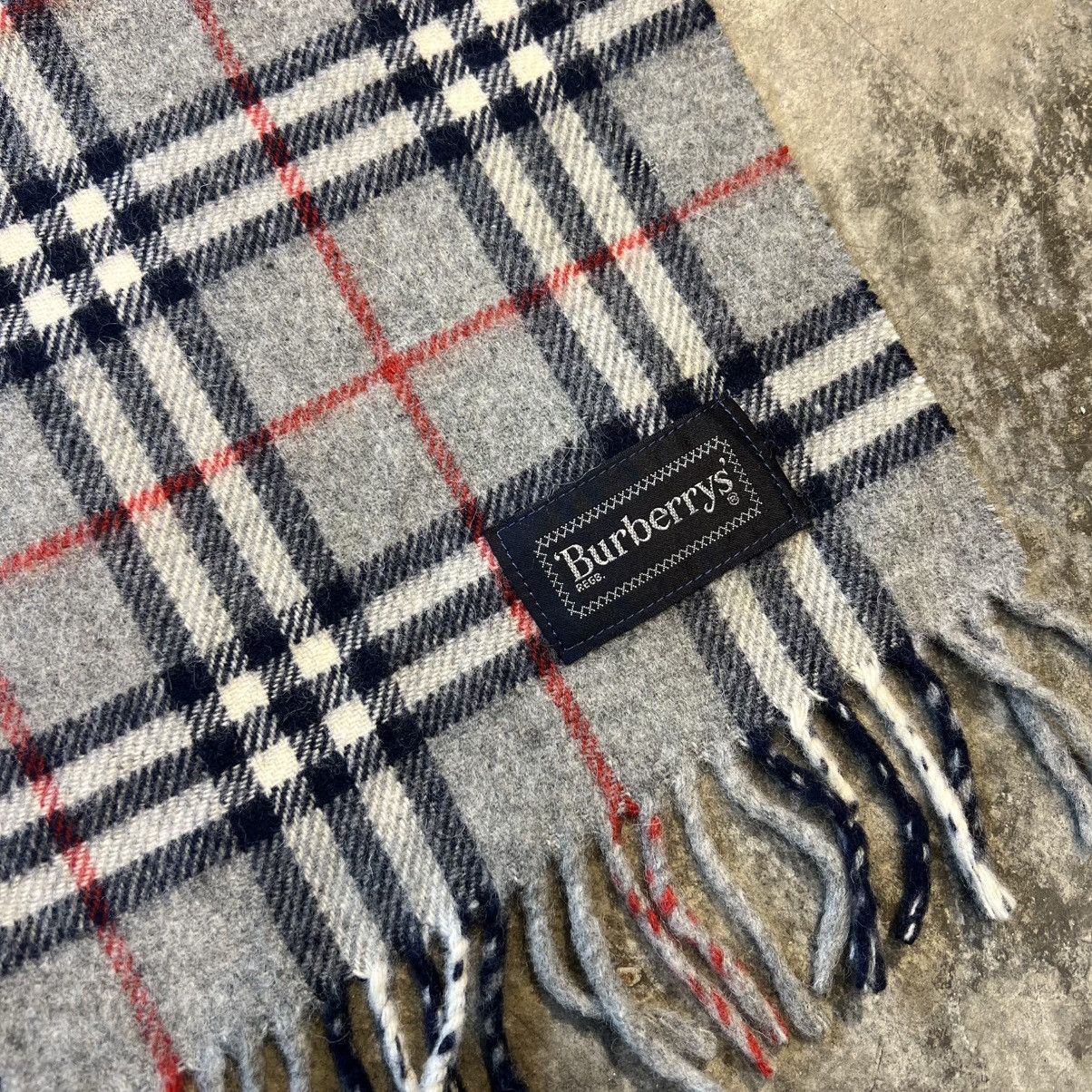 Burberry Burberry's Scarf Size ONE SIZE - 3 Thumbnail