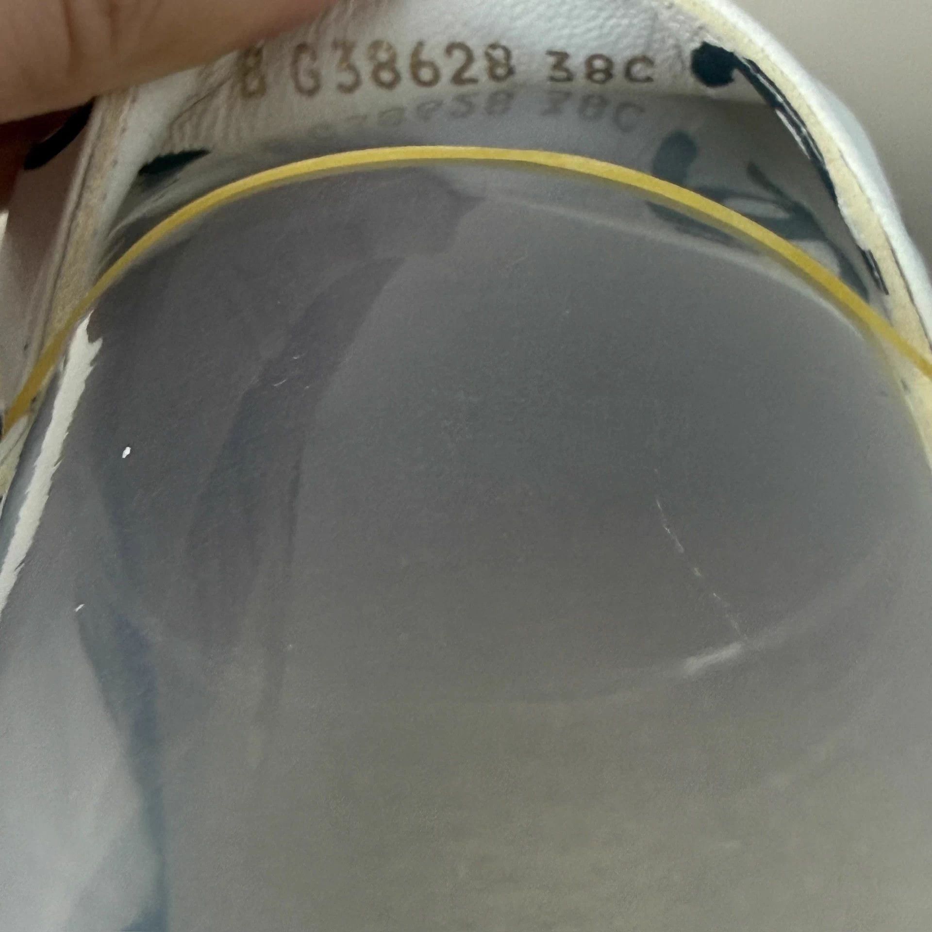 Chanel Chanel CC All Over Print Fisherman Slipper 38 95 New YLP3421 Size US 7 / IT 37 - 7 Thumbnail