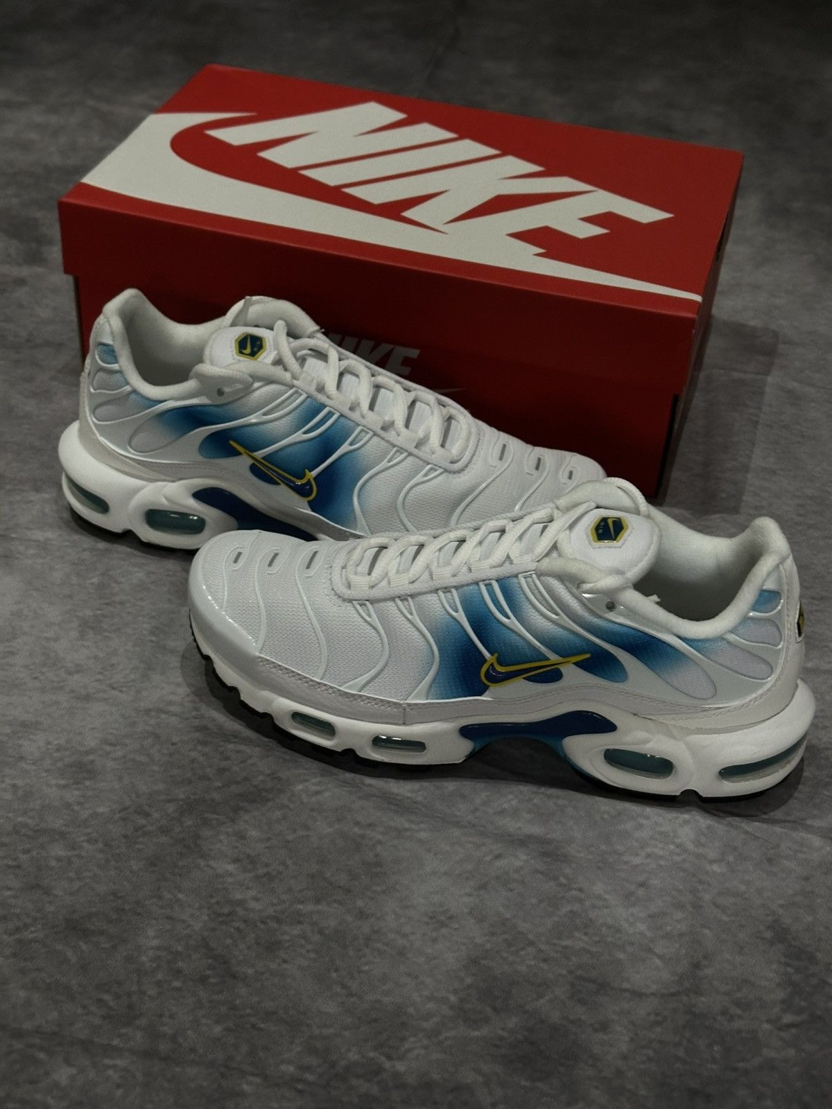 Nike Nike Air Max Plus Size US 6.5 / IT 36.5 - 4 Thumbnail