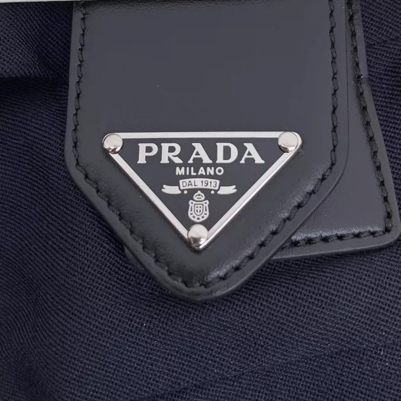 Prada Prada Dark blue triangle label sheep wool casual pleated sk Size 25" / US 0 / IT 36 - 5 Thumbnail