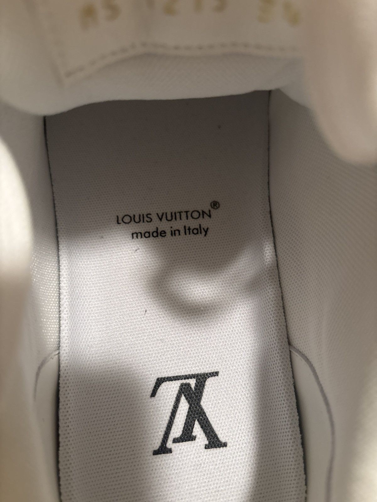 Louis Vuitton LV Trainer Monogram Denim Sneakers Size US 7.5 / IT 37.5 - 8 Thumbnail