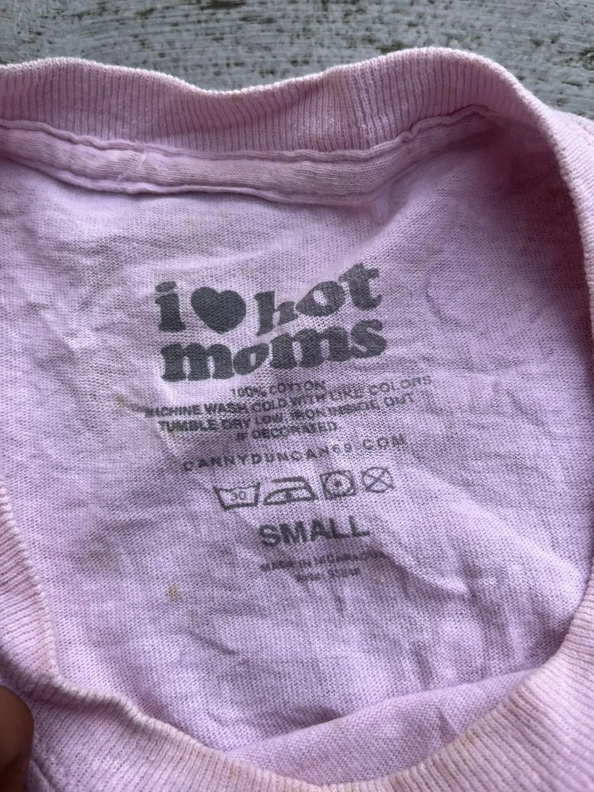 Danny Duncan Danny Duncan I Love Hot Moms Vintage Tshirt Size US S / EU 44-46 / 1 - 3 Thumbnail