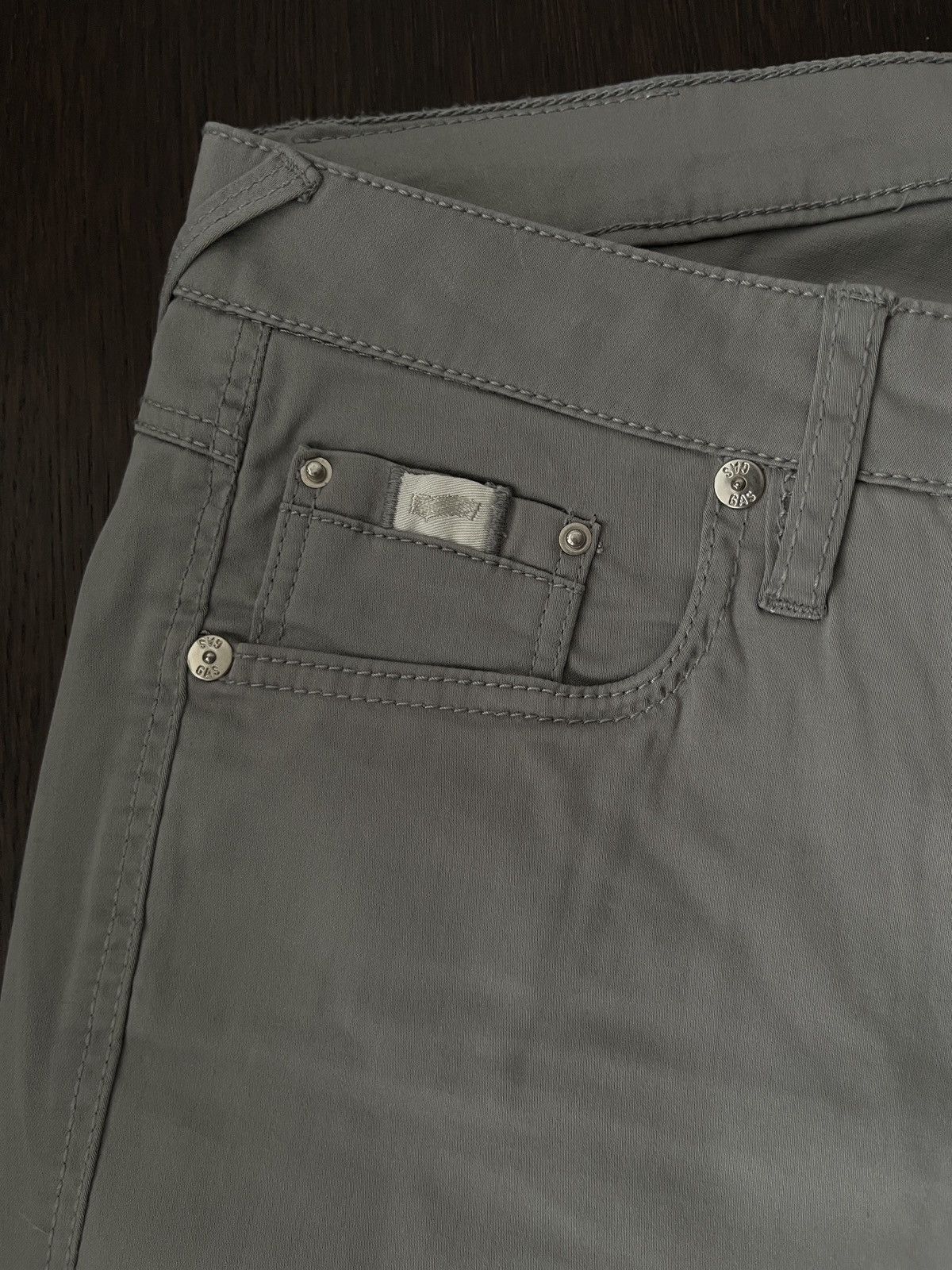 GAS Gas gray capri shorts Size 28" / US 6 / IT 42 - 2 Thumbnail