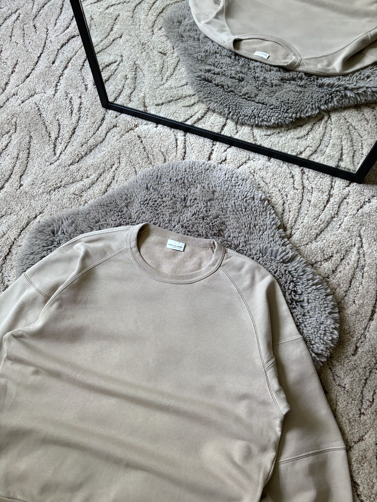 Dries Van Noten Dries Van Noten oversized beige cotton basic sweatshirt Size US M / EU 48-50 / 2 - 3 Thumbnail