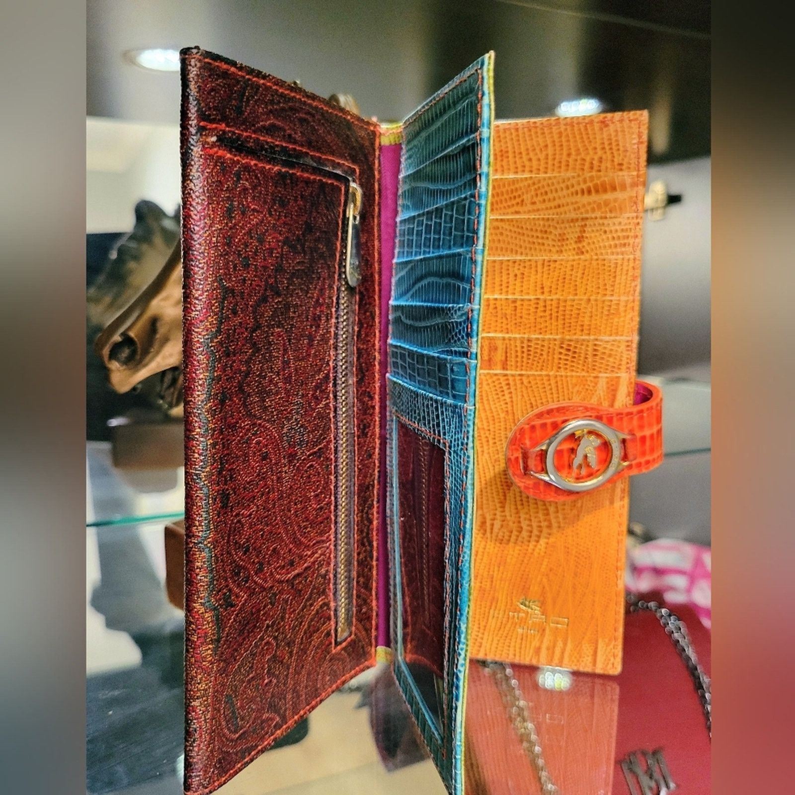 Etro ***SOLD SOLD****ETRO Milano Vintage Canvas & Leather | Size ONE SIZE - 7 Thumbnail
