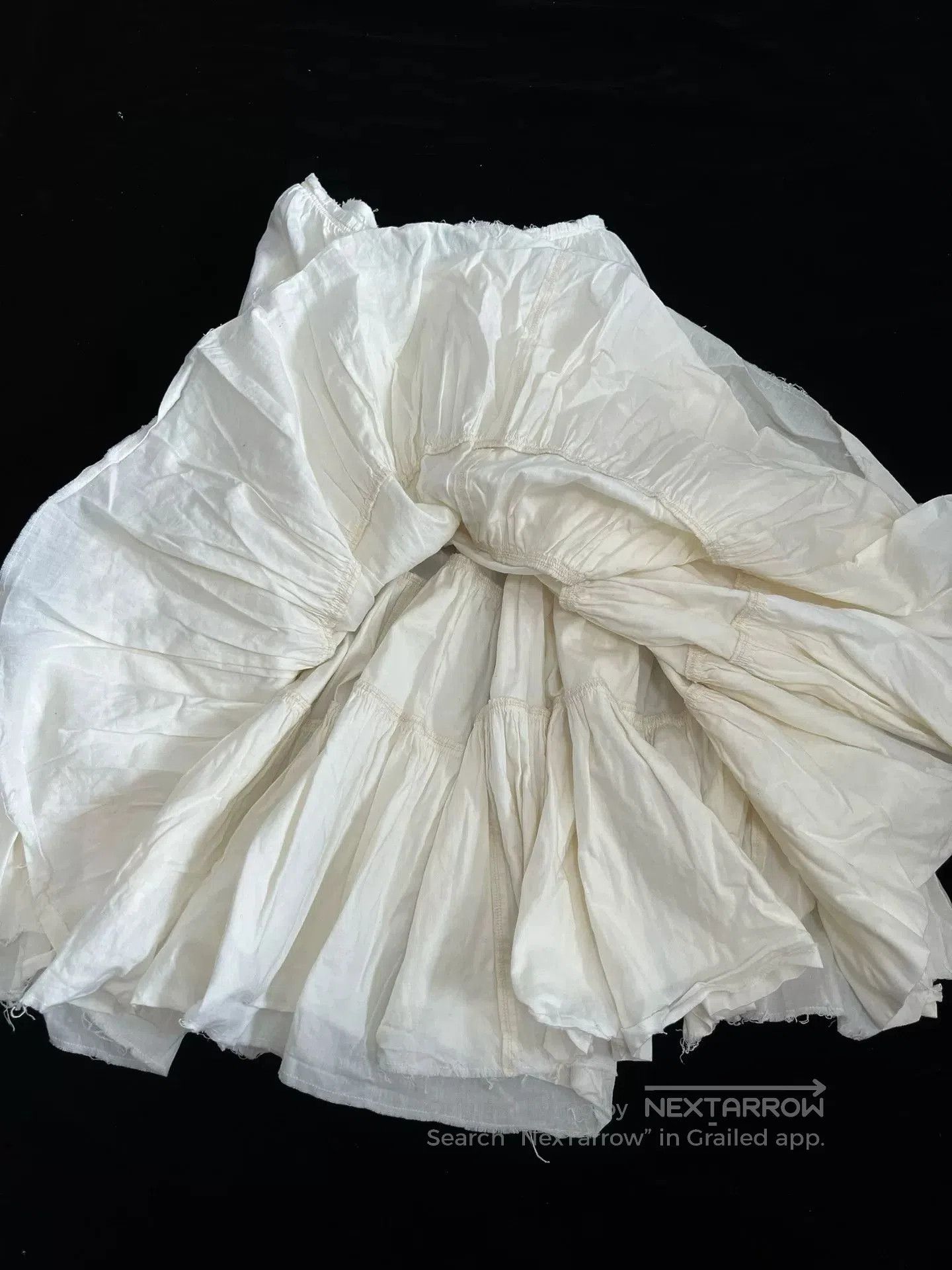 Rei Kawakubo Comme des Garçons 2006SS White Puff Skirt. Size 37" - 2 Thumbnail