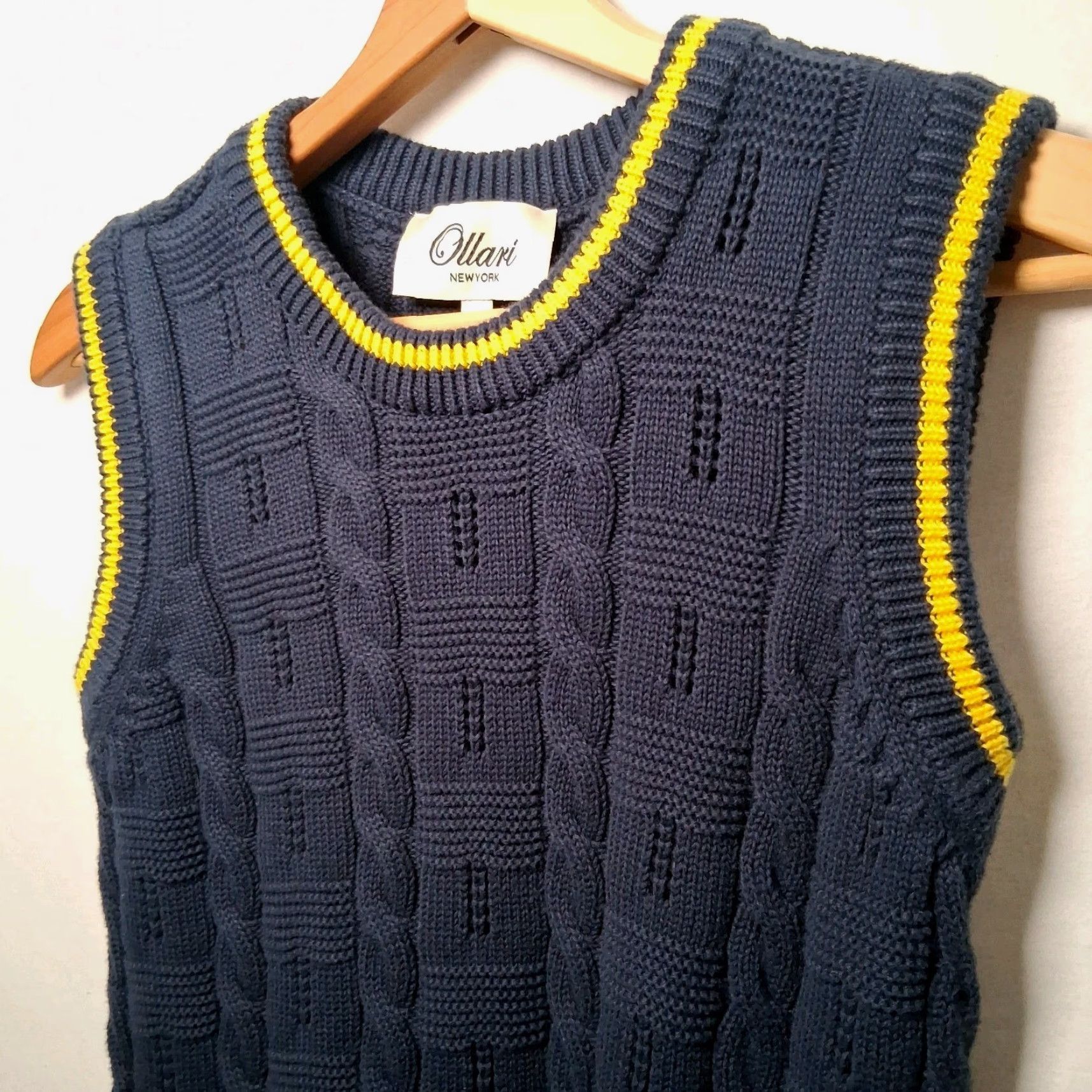Anthropologie VINTAGE Ollari Sweater Vest Women XS Blue Gold Stripe Cable Knit Academia Size XS / US 0-2 / IT 36-38 - 3 Thumbnail