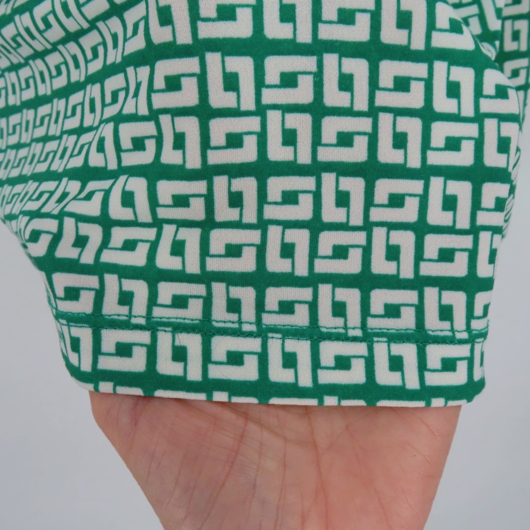 Banana Republic Banana Republic Women PS Tank Top Geometric Cowl Neck Sleeveless Green White Geometric Pattern Petite Small PS Shirt Womens Size S / US 4 / IT 40 - 4 Thumbnail