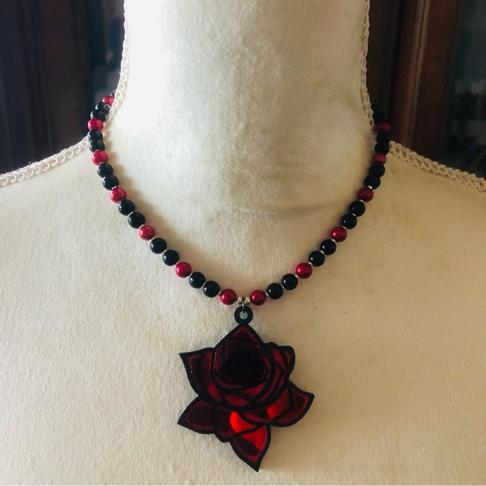 Handmade Handcrafted repurpose large textured rose Pearl necklace Size ONE SIZE - 2 Thumbnail