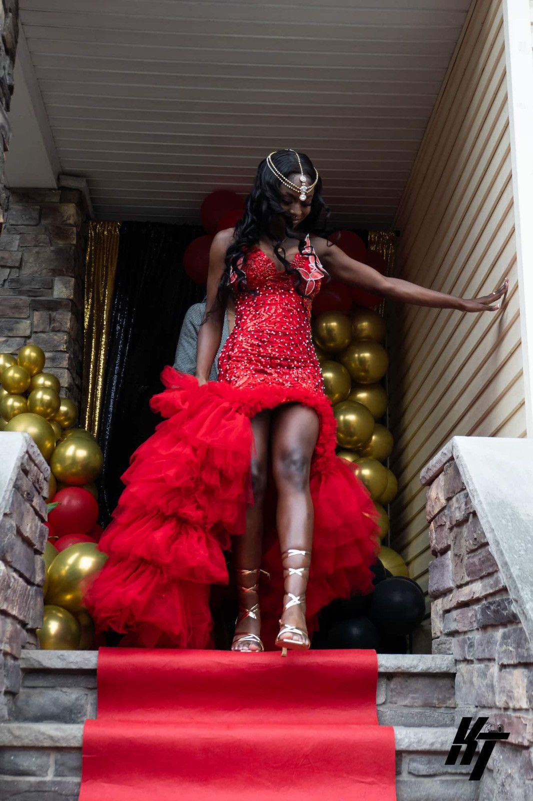 Custommade Make an Entrance – Glam Red Prom Dress w/ Gold Accents Size S / US 4 / IT 40 - 3 Thumbnail