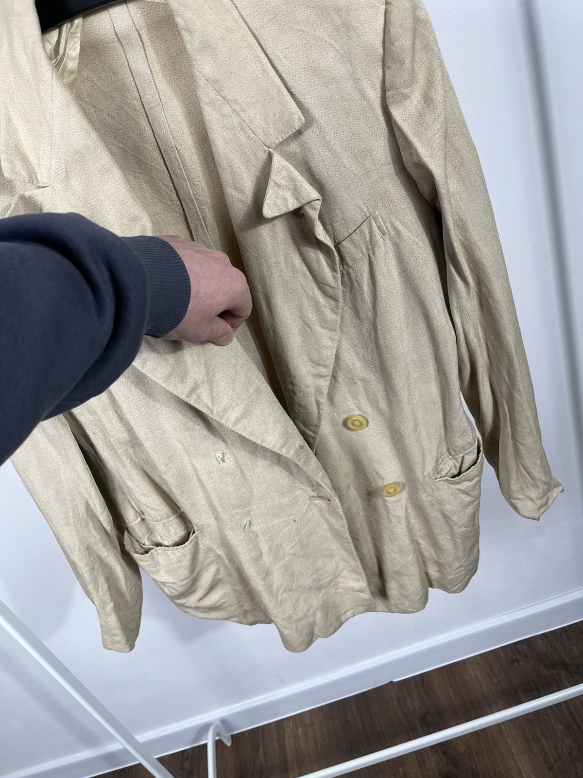 Other Vintage Mens Beige Double Breasted Blazer Tailored Jacket Size US S / EU 44-46 / 1 - 3 Thumbnail