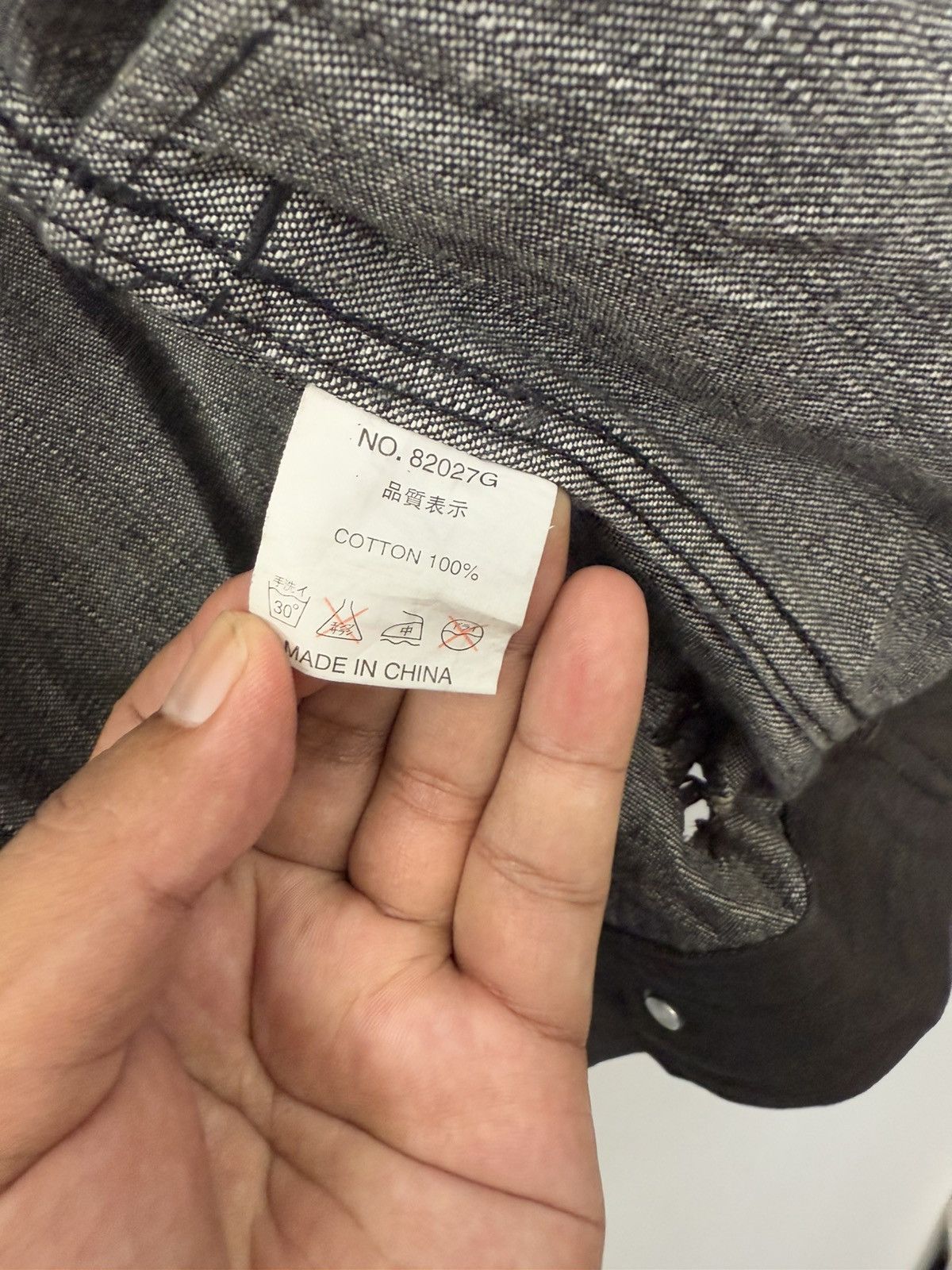 In The Attic × Japanese Brand × Undercover Japan Brand In The Attic Ripped Design Waxed Jacket Rare Size US M / EU 48-50 / 2 - 8 Thumbnail