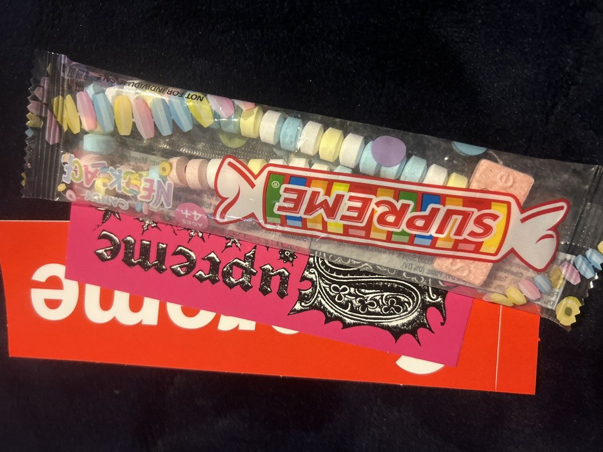 Supreme Supreme “season 22” candy necklace Size ONE SIZE - 1 Thumbnail
