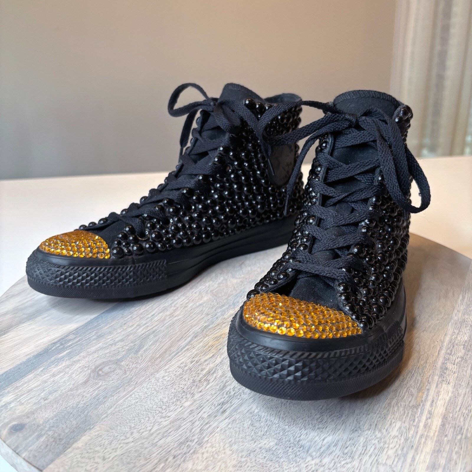 Converse Converse Women's Black & Gold Rhinestone Sneakers US Size 8 Size US 8 / IT 38 - 4 Thumbnail