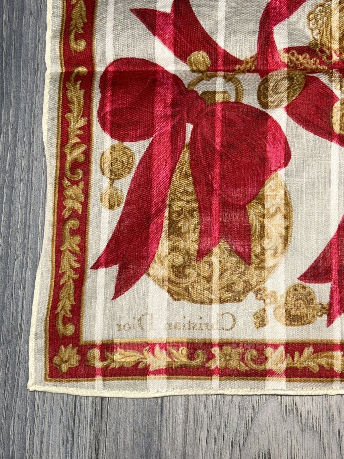 Dior Christian Dior Gold Chain Red Ribbon Cotton Handkerchief Size ONE SIZE - 11 Thumbnail