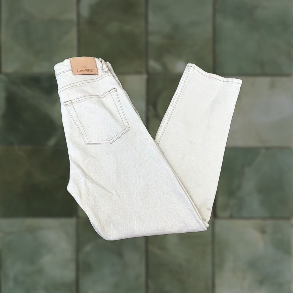 Vintage MNG Junior High Waist Straight Leg Jeans Cream Womens Size 1 Size 25" / US 0 / IT 36 - 1 Thumbnail