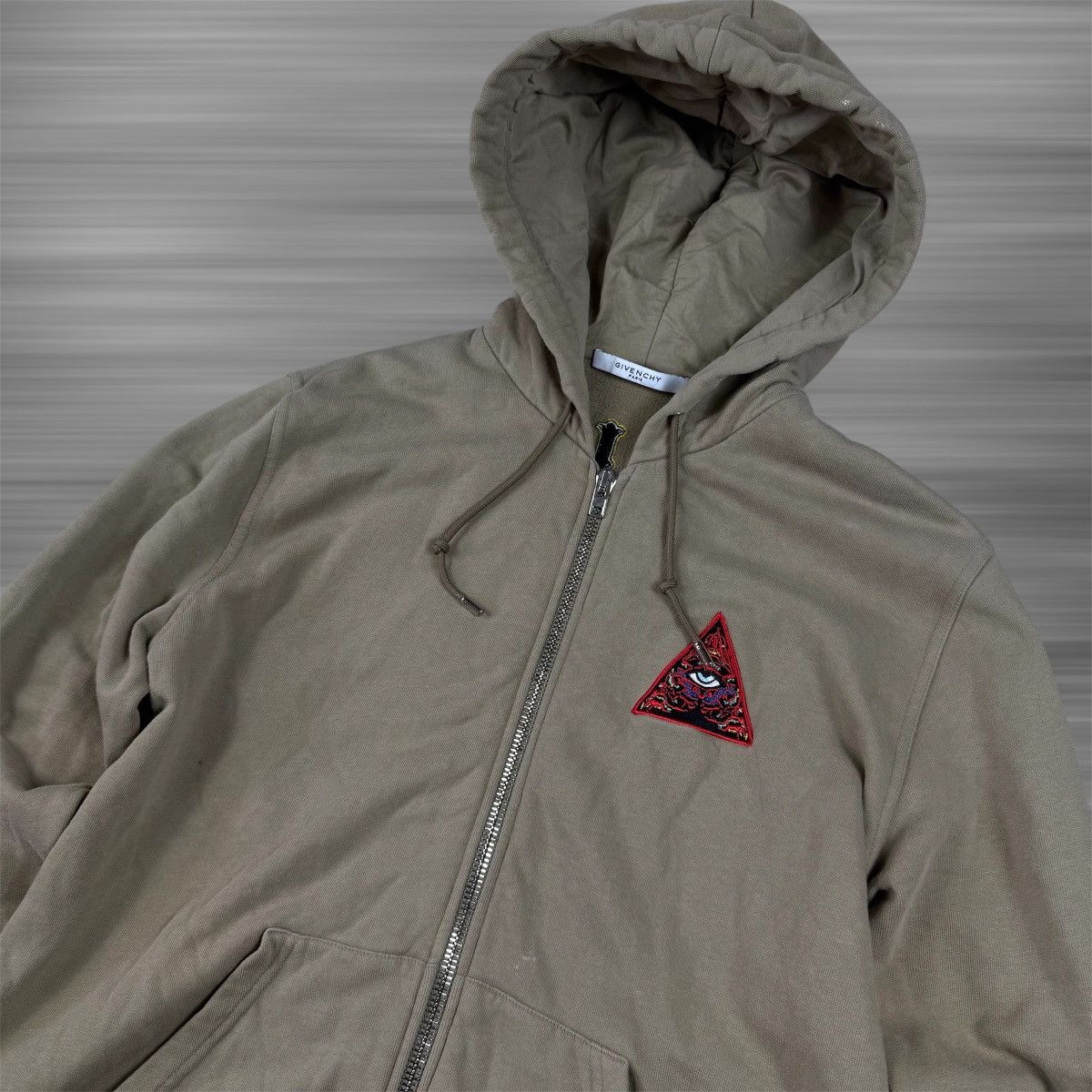 Givenchy Givenchy Realize Real Eyes Real Lies Embroidered Zip Hoodie Size US L / EU 52-54 / 3 - 2 Thumbnail
