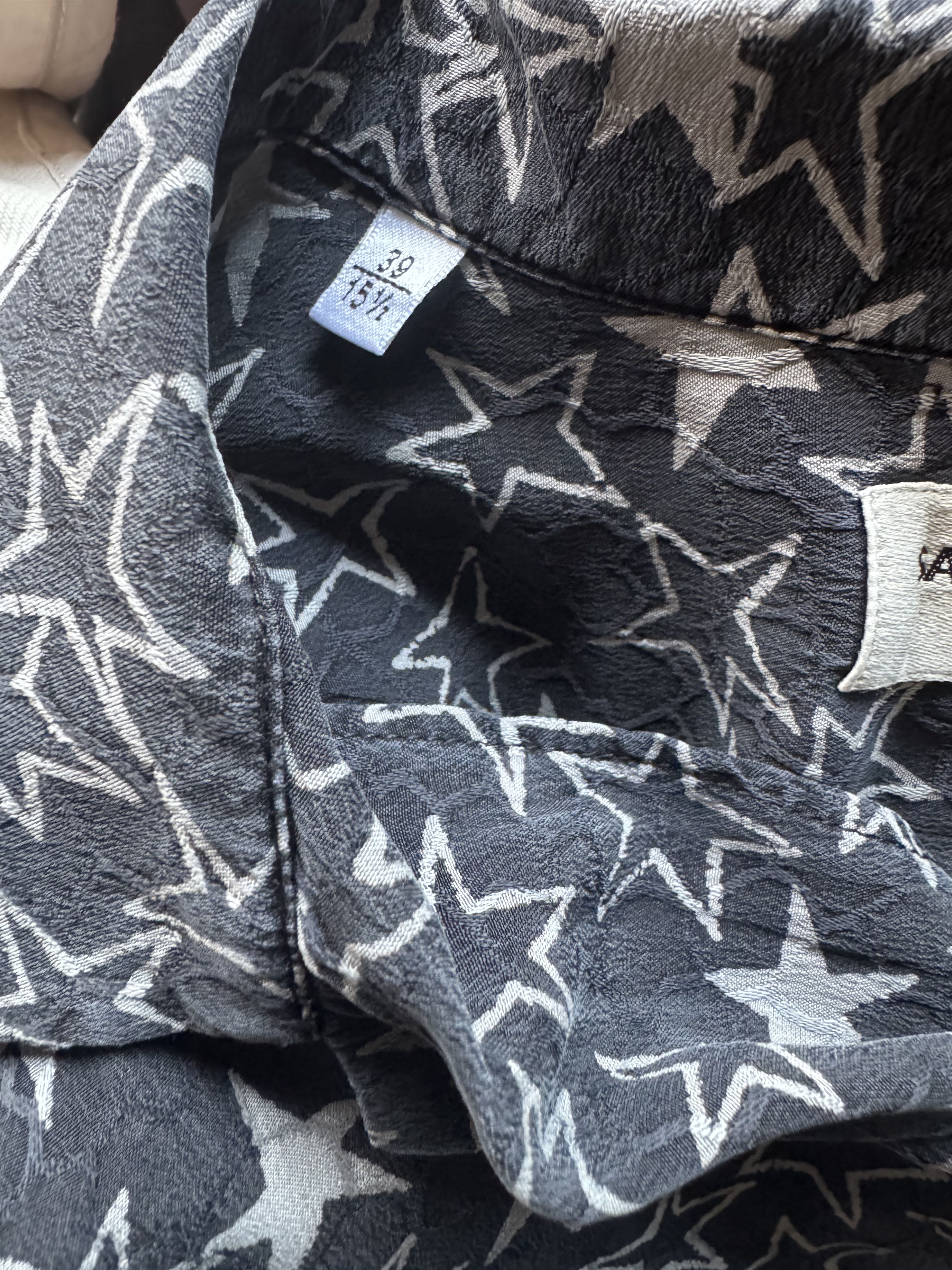 Saint Laurent Paris SS20 Star Print Silk Shirt Size US S / EU 44-46 / 1 - 17 Thumbnail