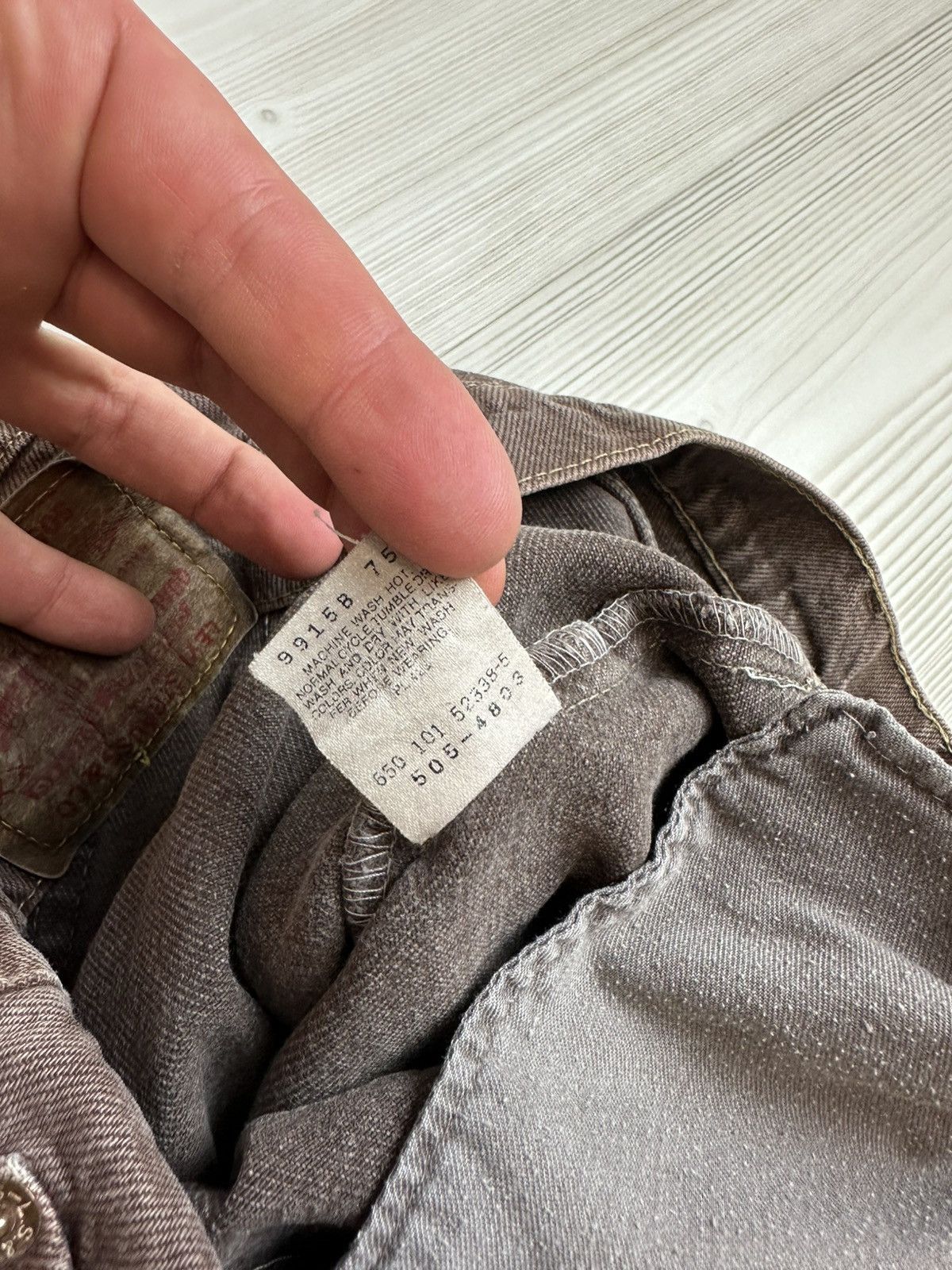 Levi's Vintage Clothing Vintage Levi’s 505 32/36 brown distressed Size US 32 / EU 48 - 7 Thumbnail