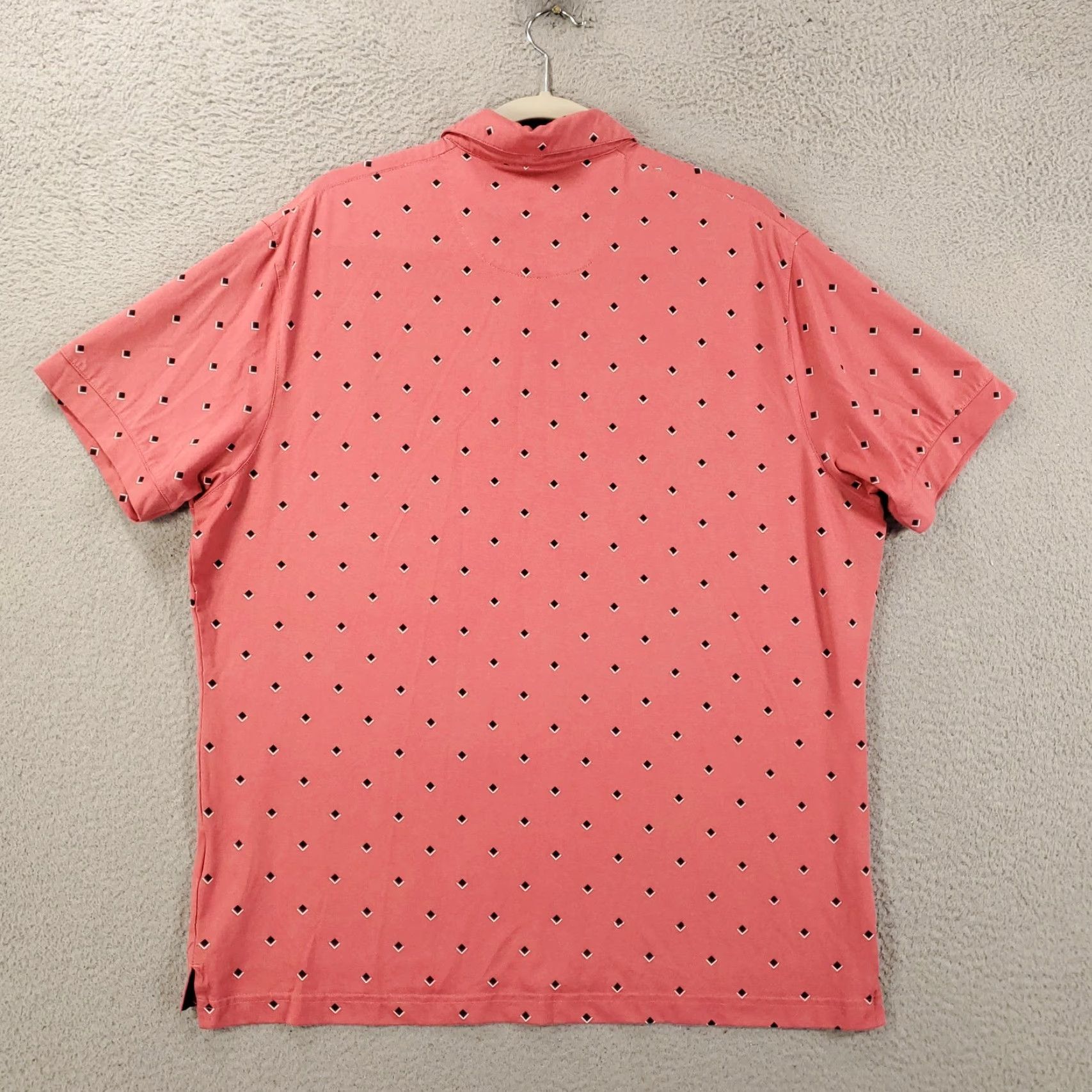 Mizzen+Main Mizzen+Main Polo Mens Medium Pink Black Squares Print Classic Tech Performance Size US M / EU 48-50 / 2 - 8 Thumbnail
