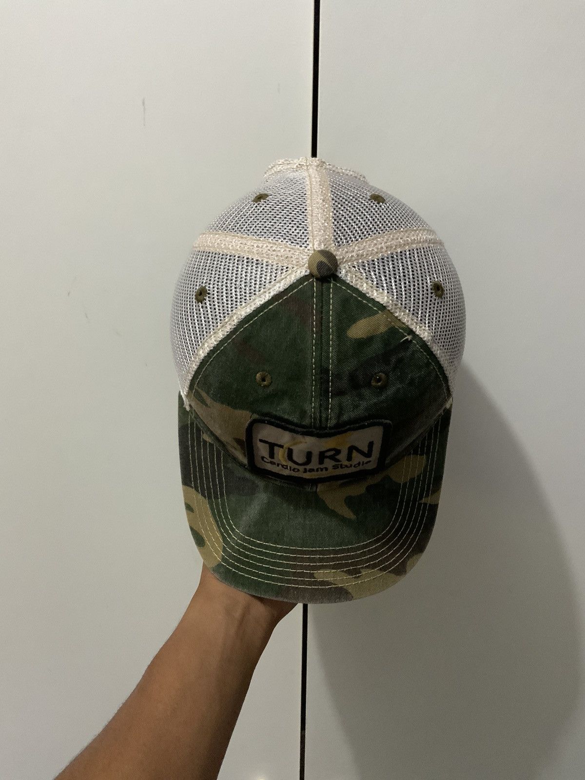 Vintage Vintage Turn Cardio Jam Studio Camo Trucker Hat Size ONE SIZE - 6 Thumbnail